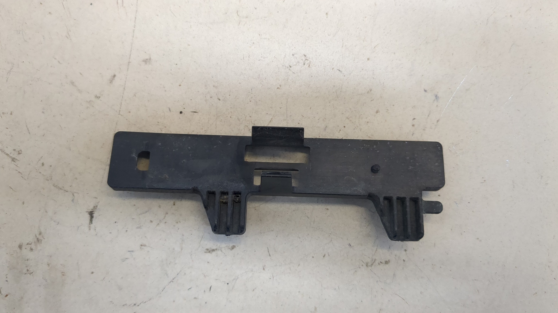 Кронштейн электронного блока управления / контроля