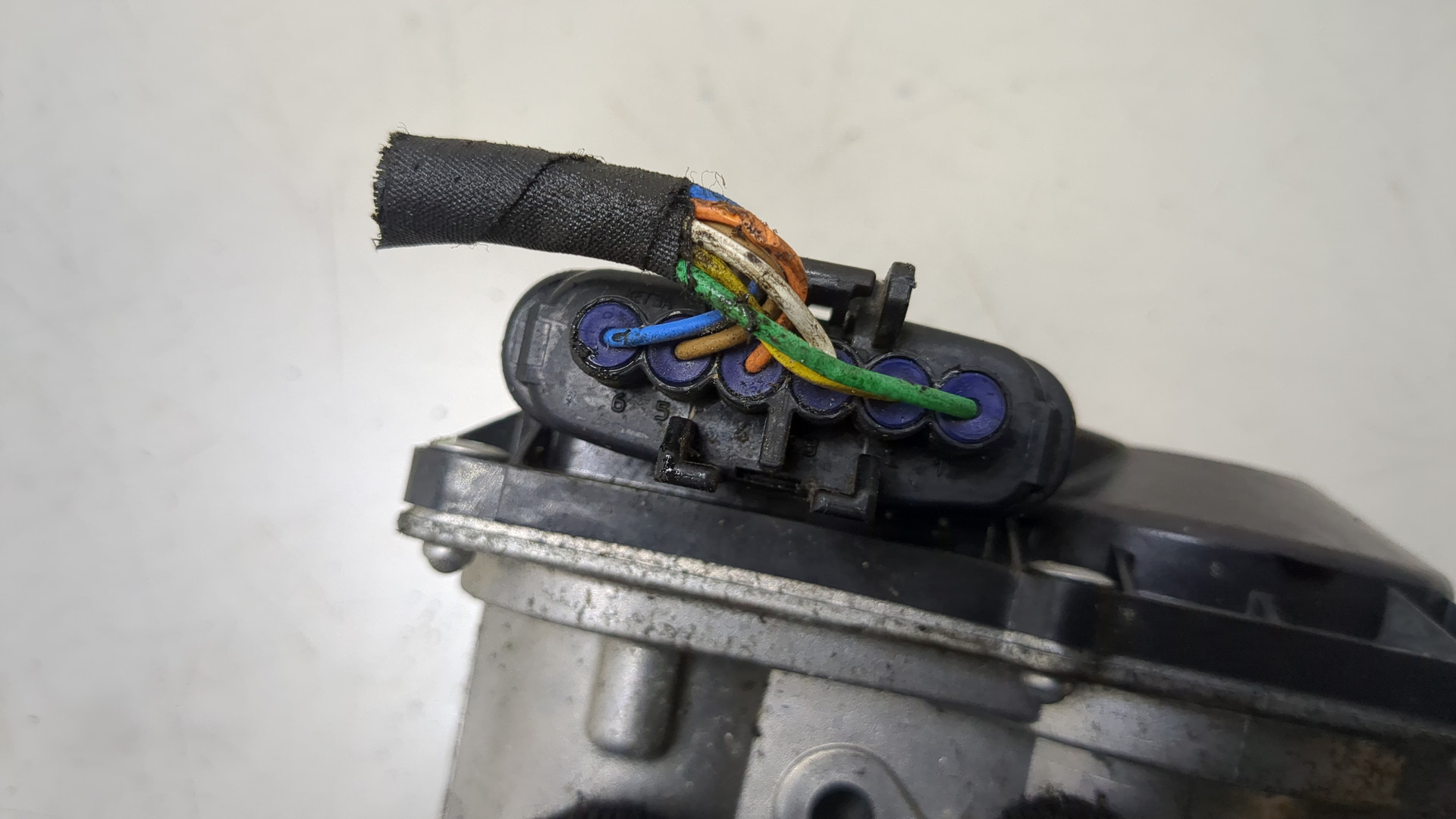 Заслонка дроссельная электрическая