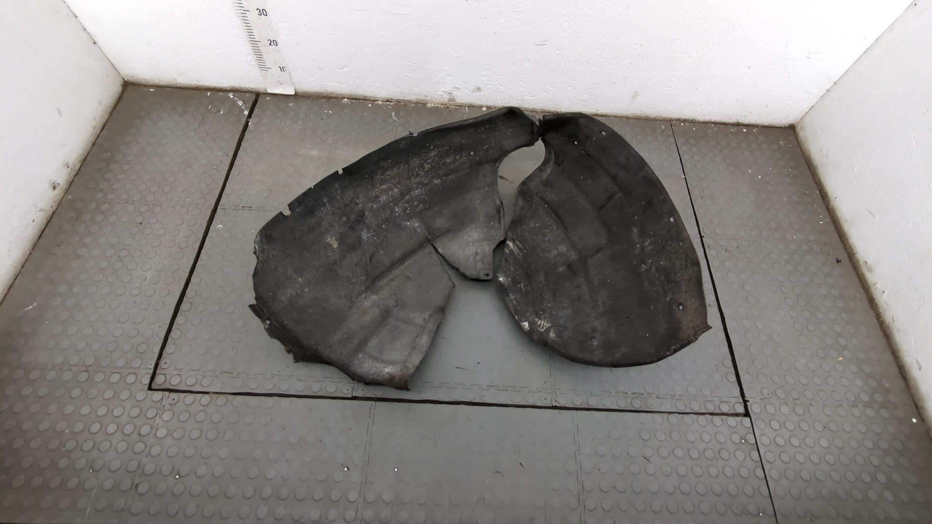 Локер передний левый