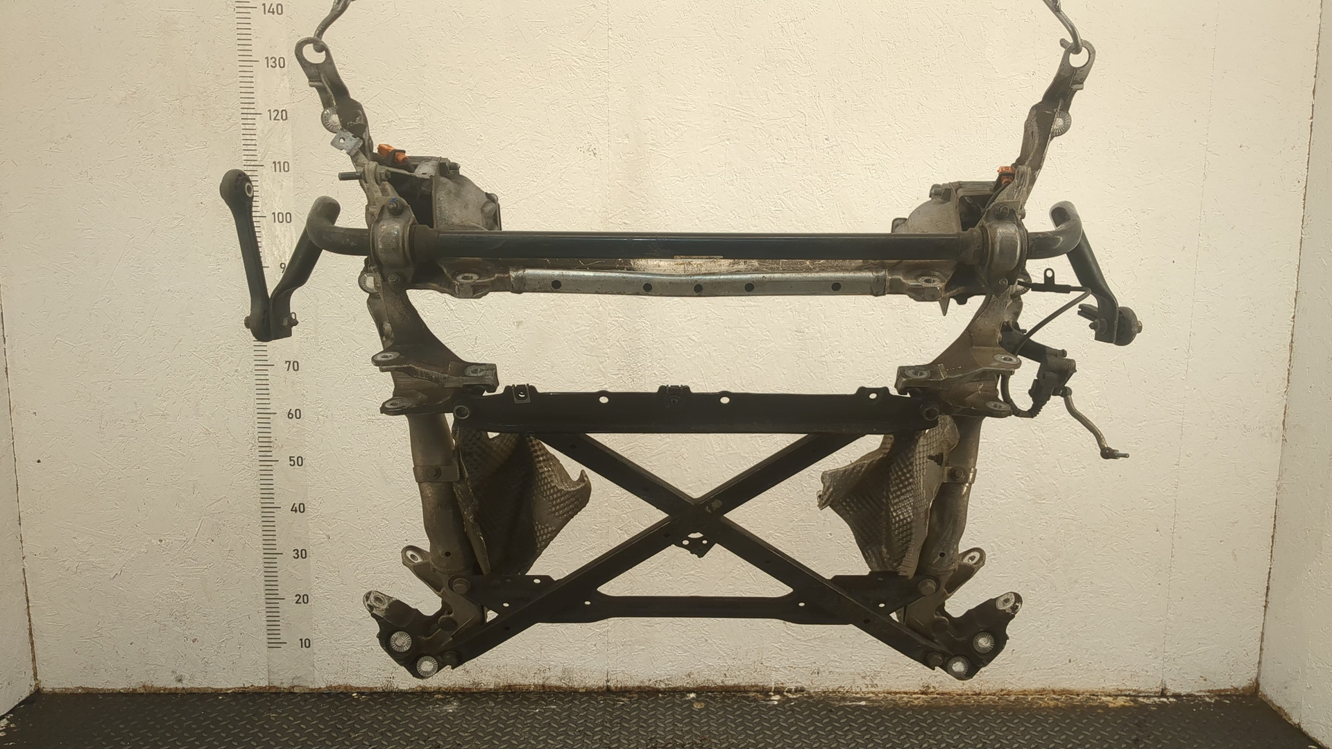 Балка подмоторная