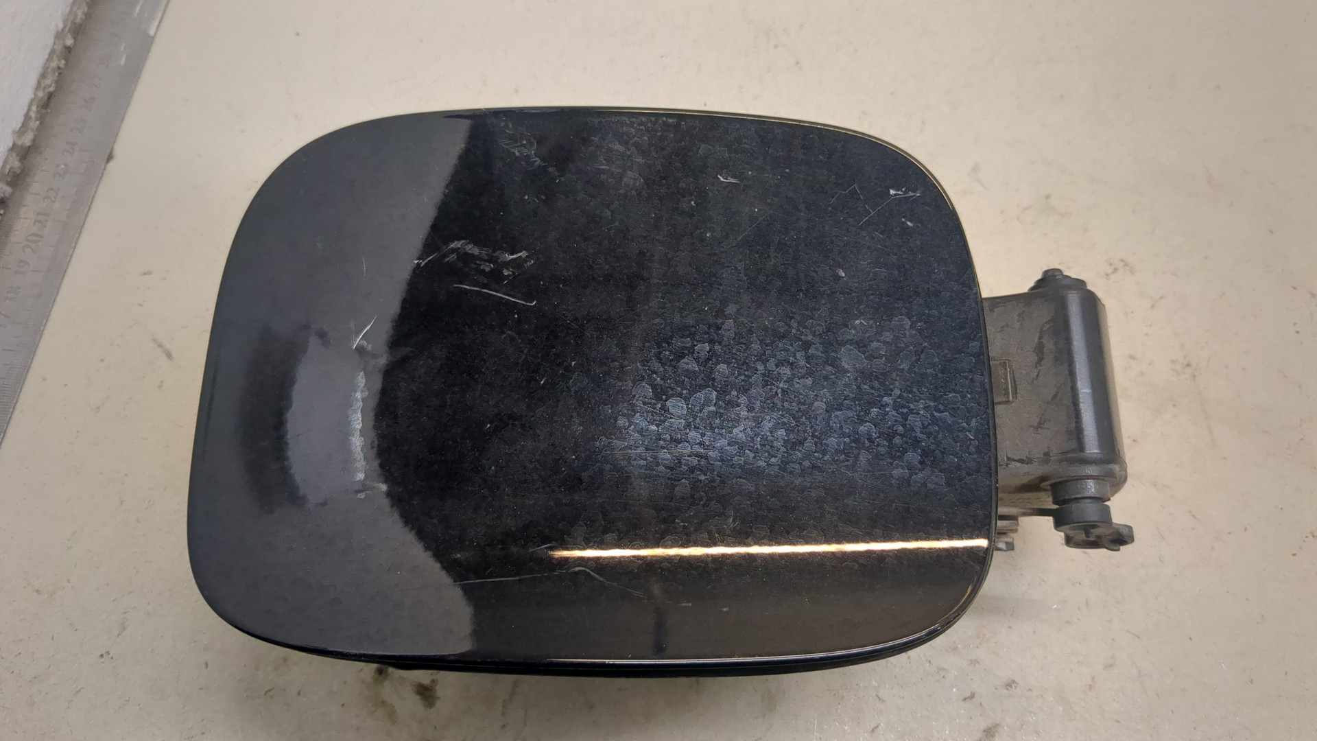 Лючок бензобака