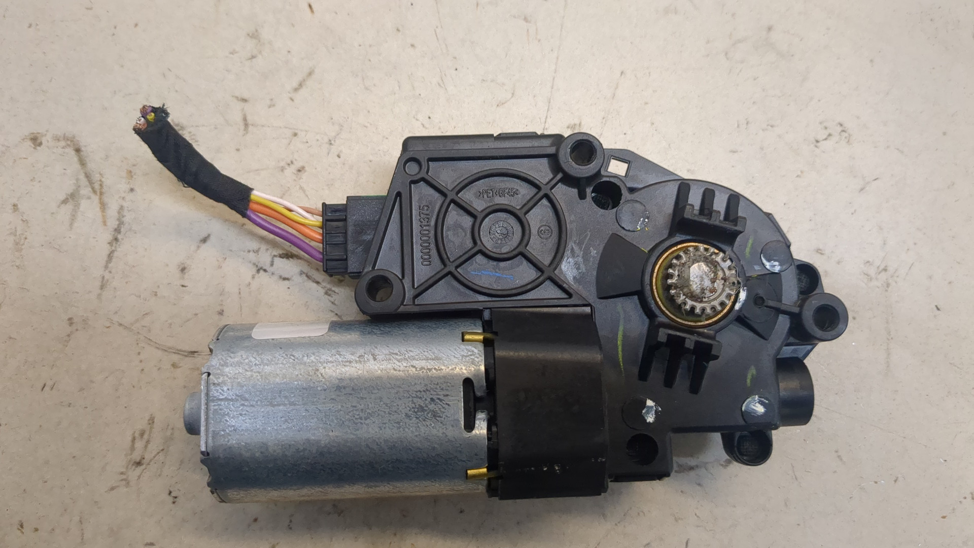 Моторчик люка