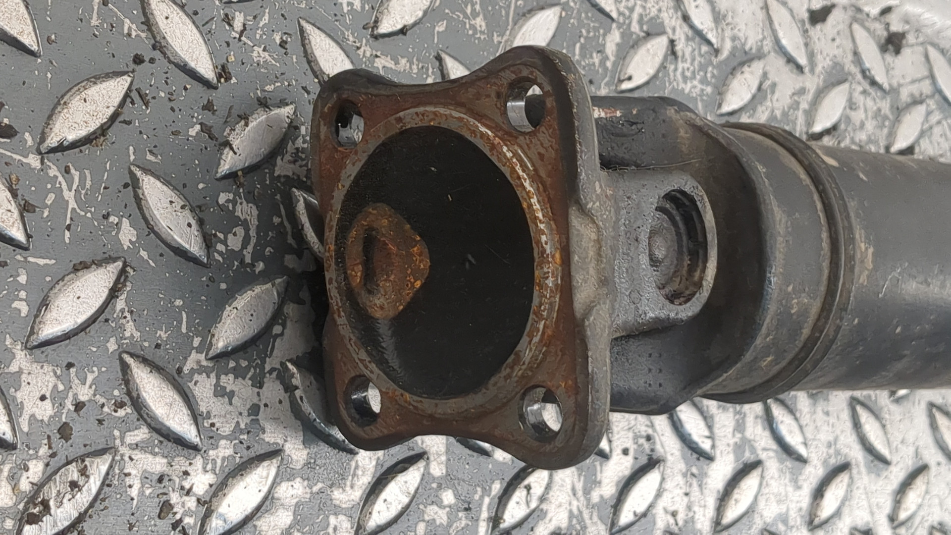 Вал карданный задний