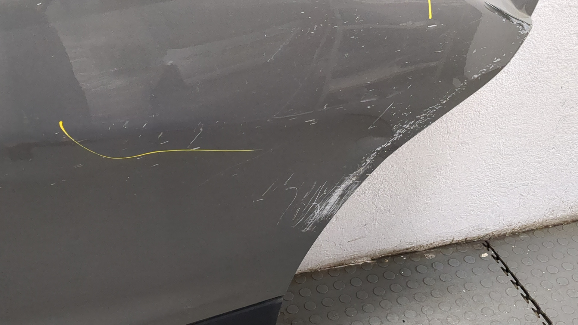 Дверь задняя левая