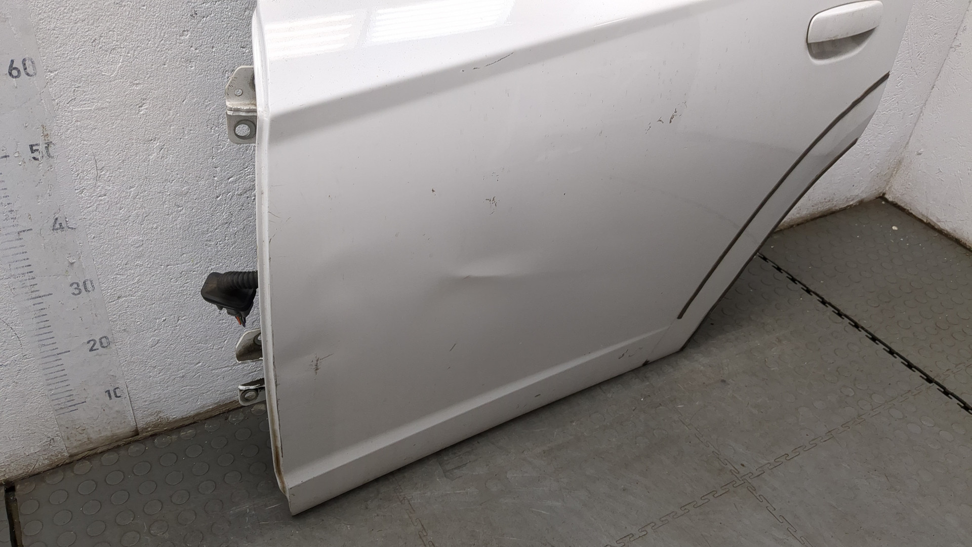 Дверь задняя левая