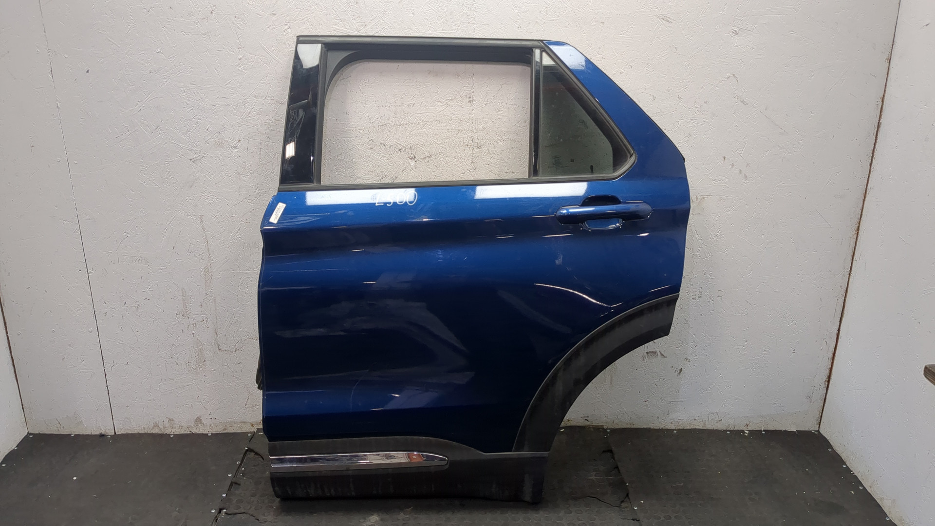 Дверь задняя левая