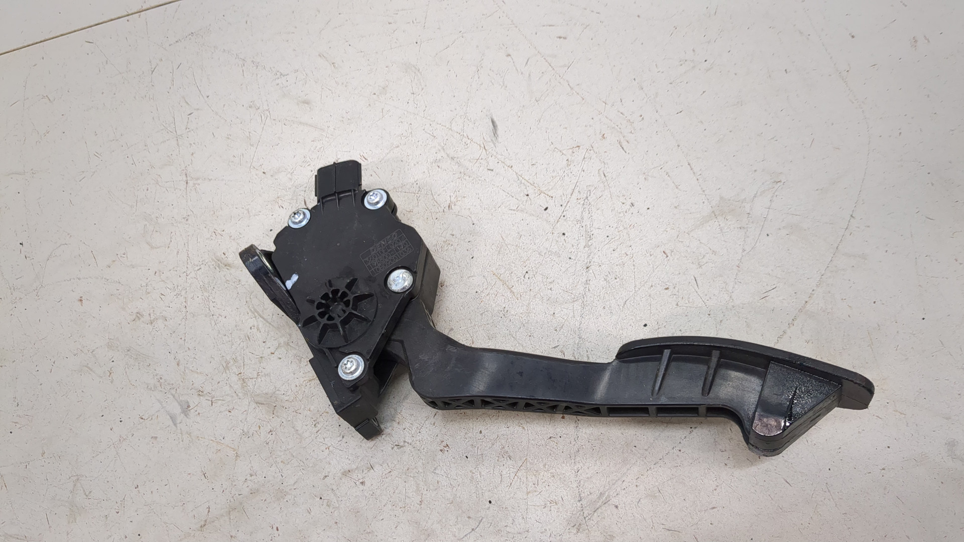 Педаль газа