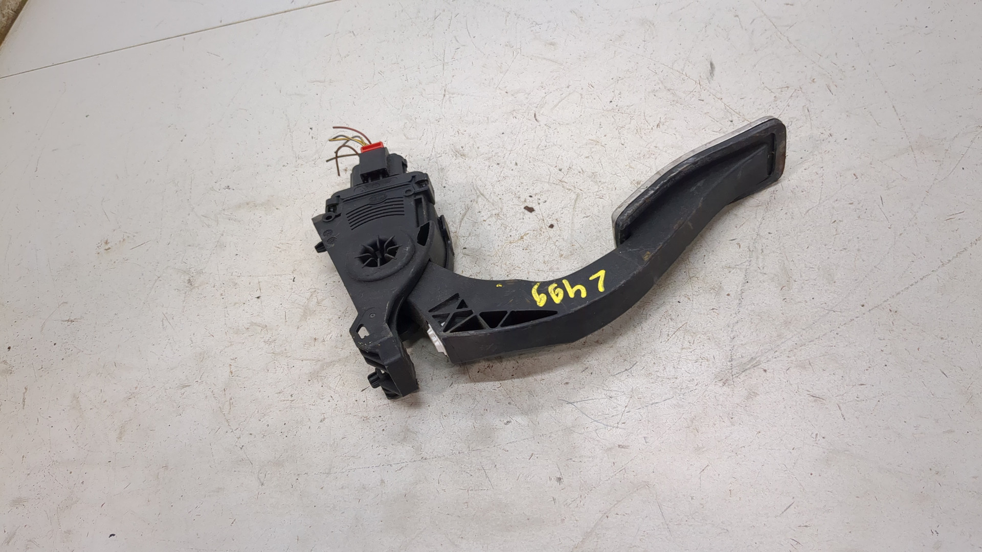 Педаль газа