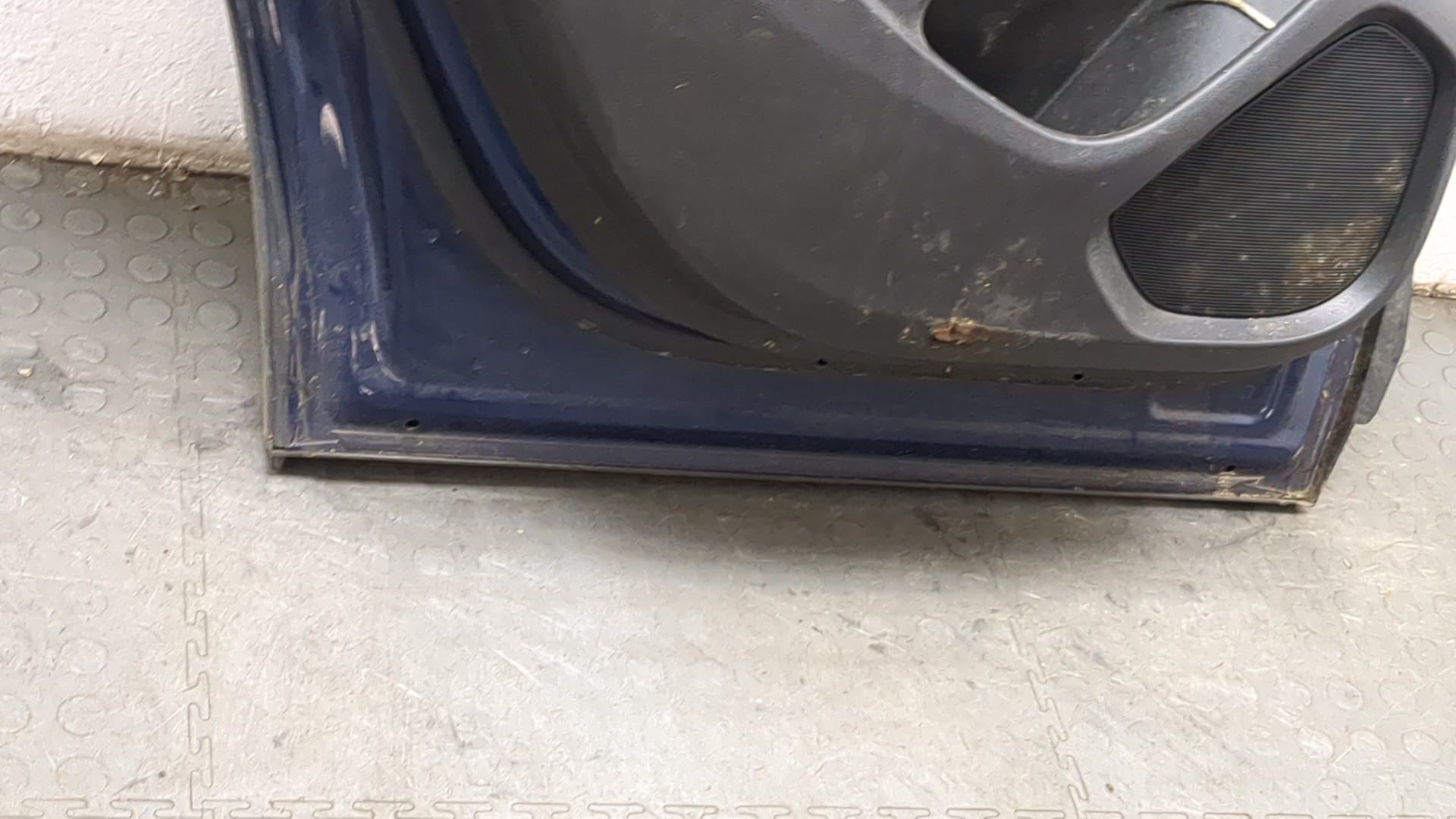 Дверь задняя левая