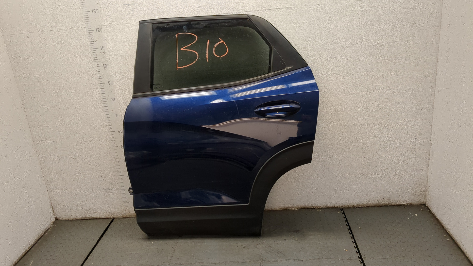 Дверь задняя левая