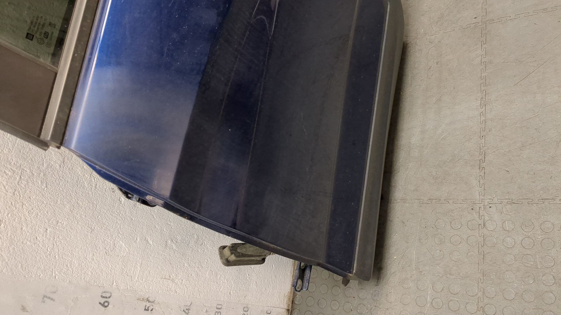 Дверь задняя левая