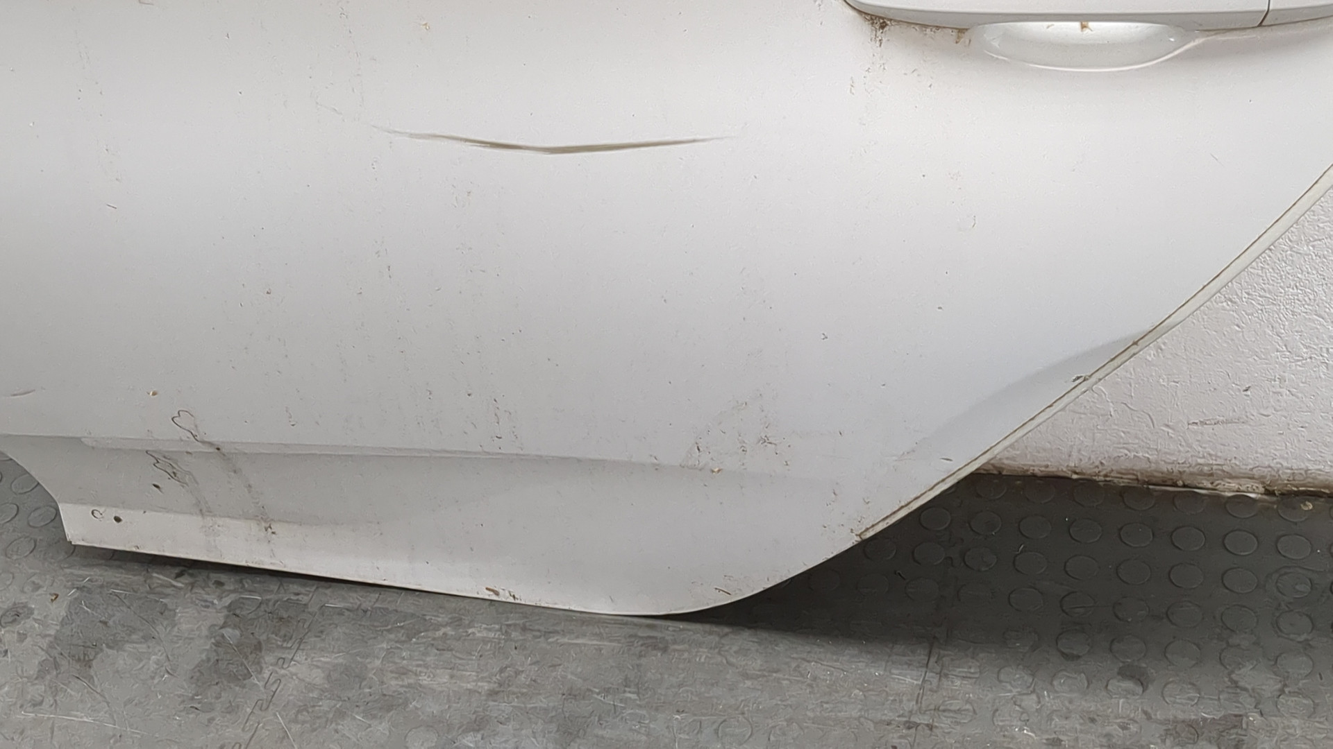 Дверь задняя левая