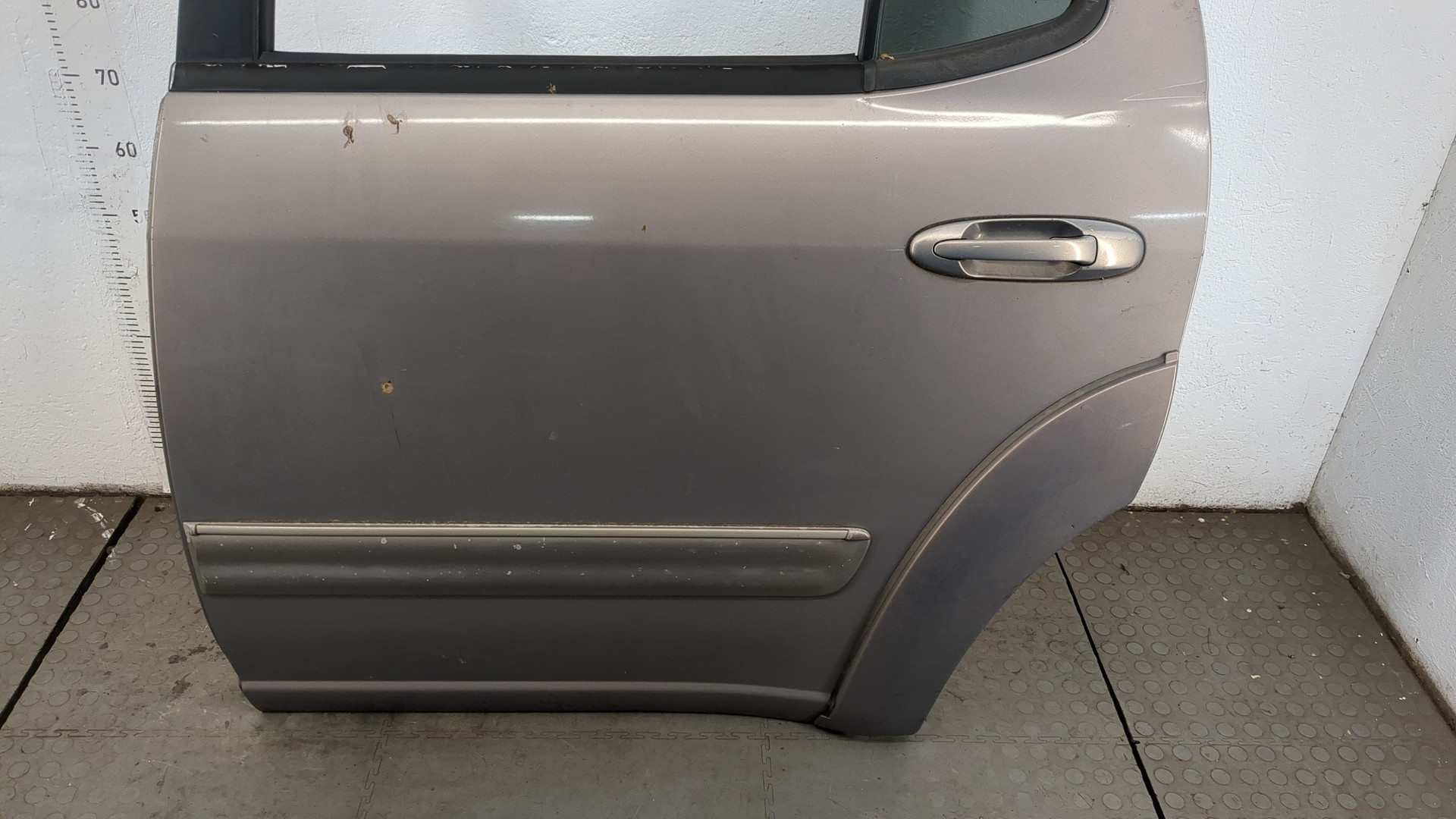 Дверь задняя левая