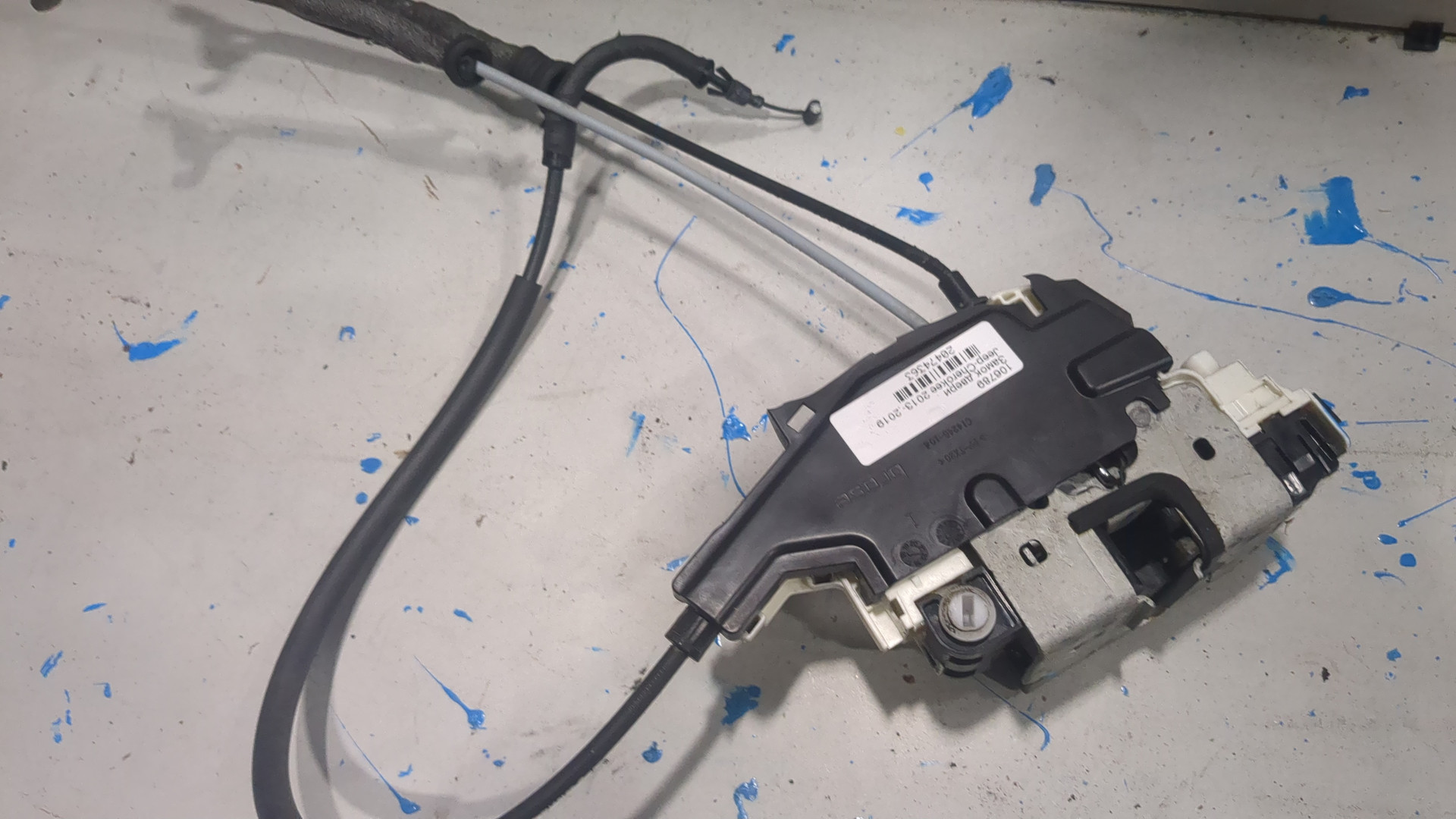 Замок двери задней правой