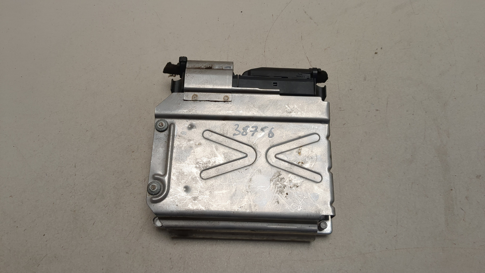 Блок управления двигателем