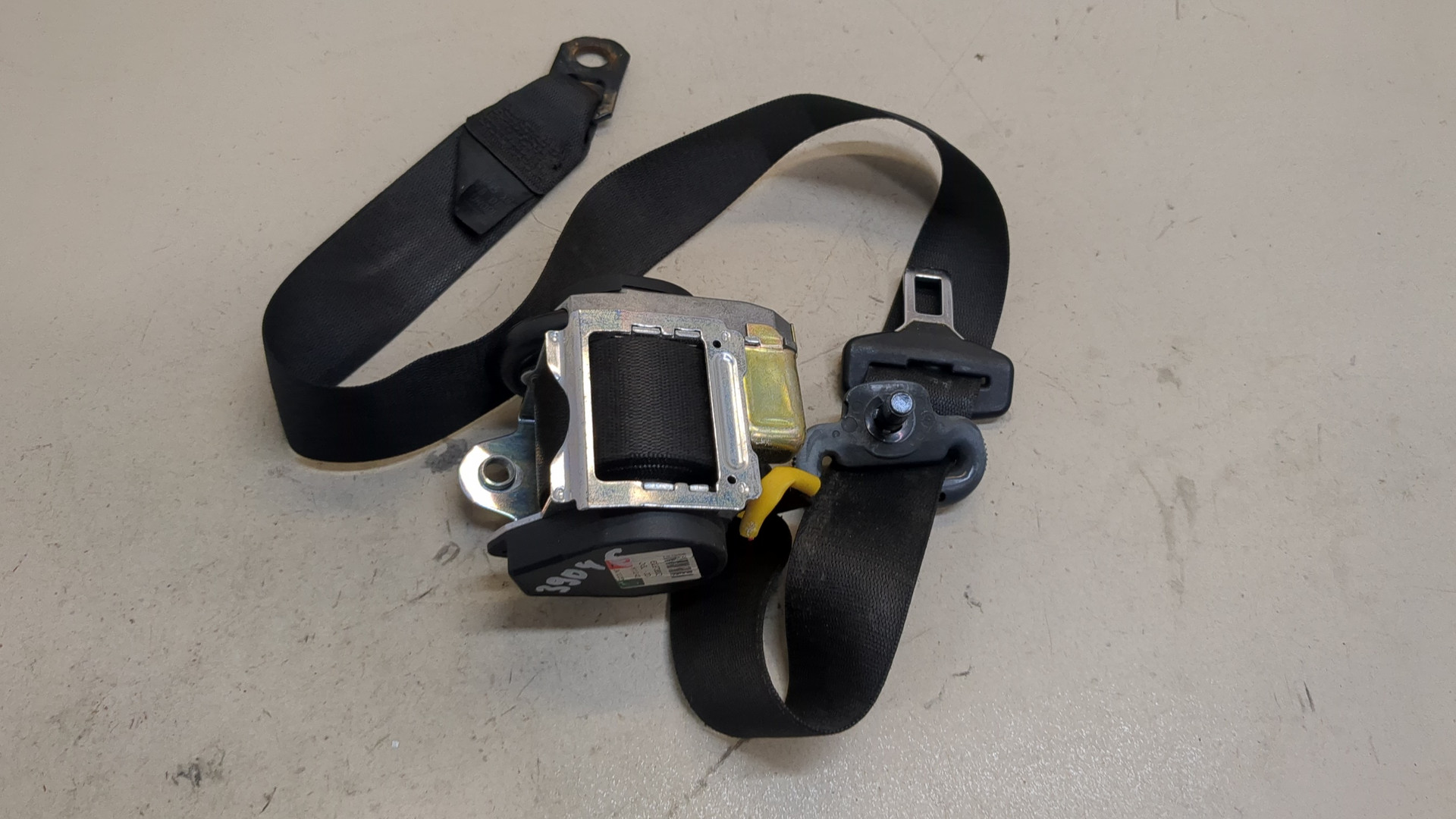 Ремень безопасности