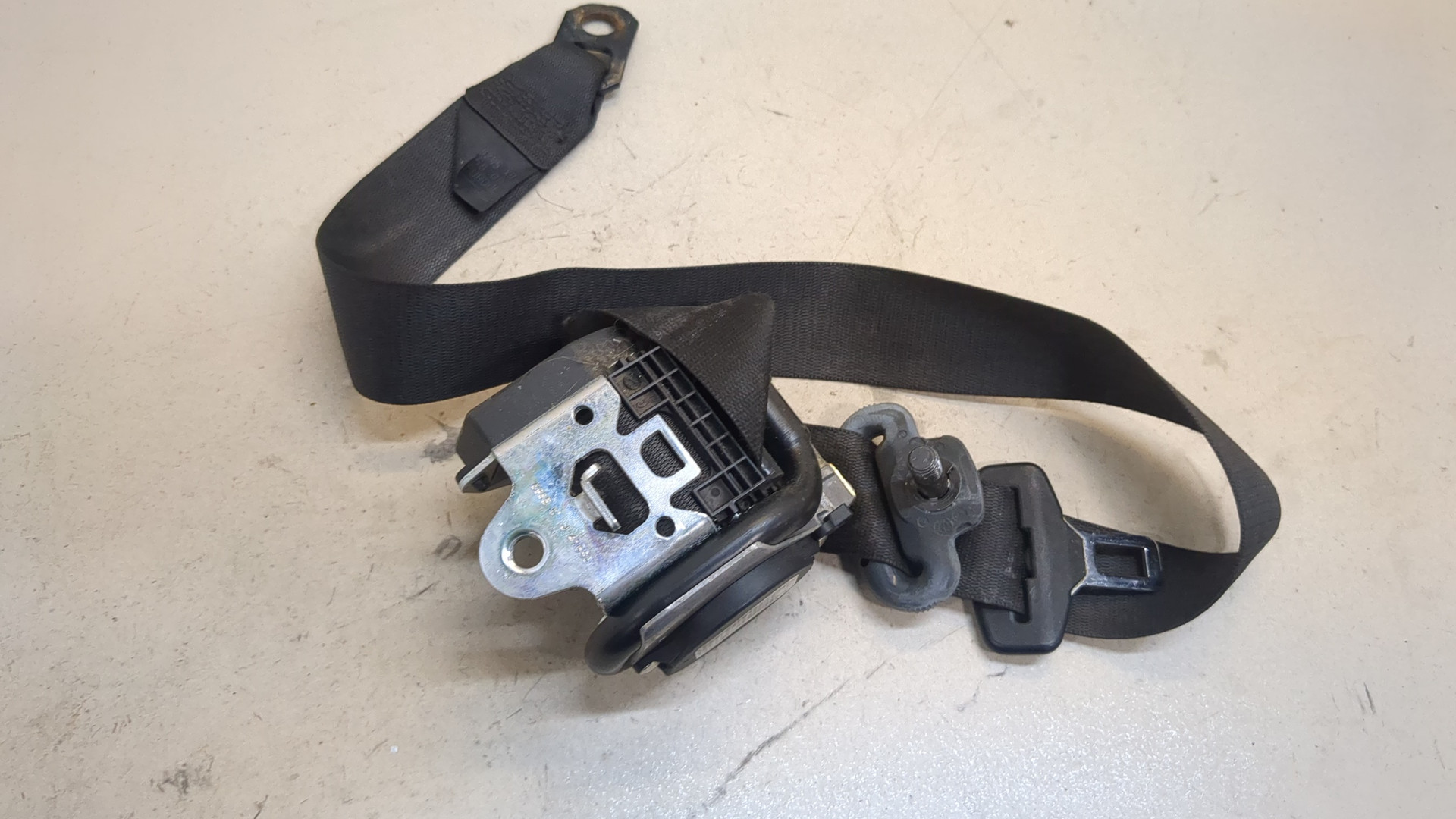 Ремень безопасности