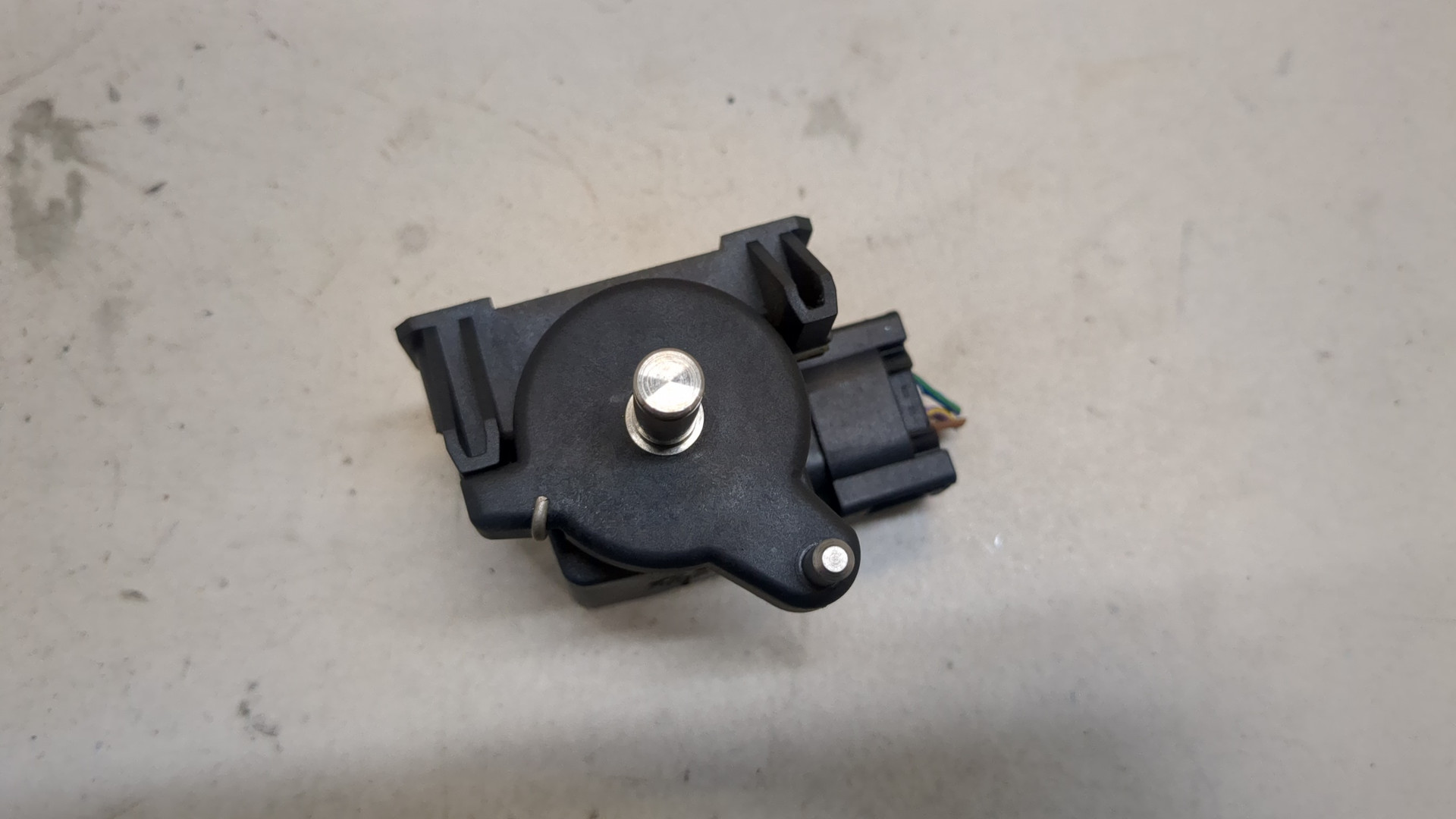 Датчик положения педали акселератора