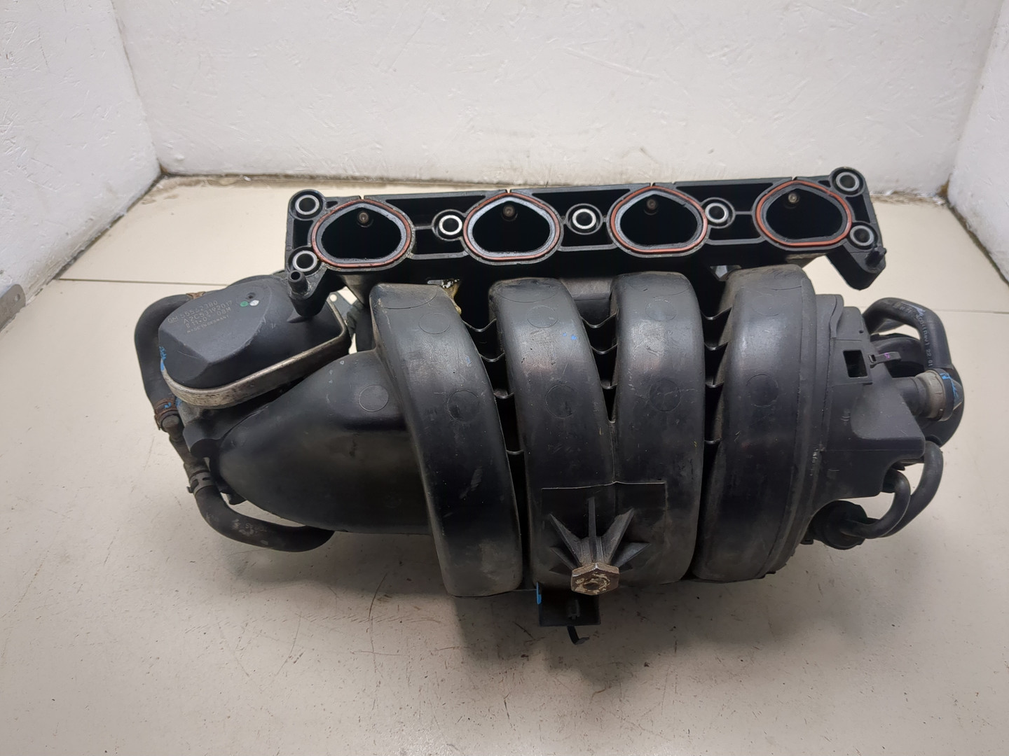 Коллектор впускной