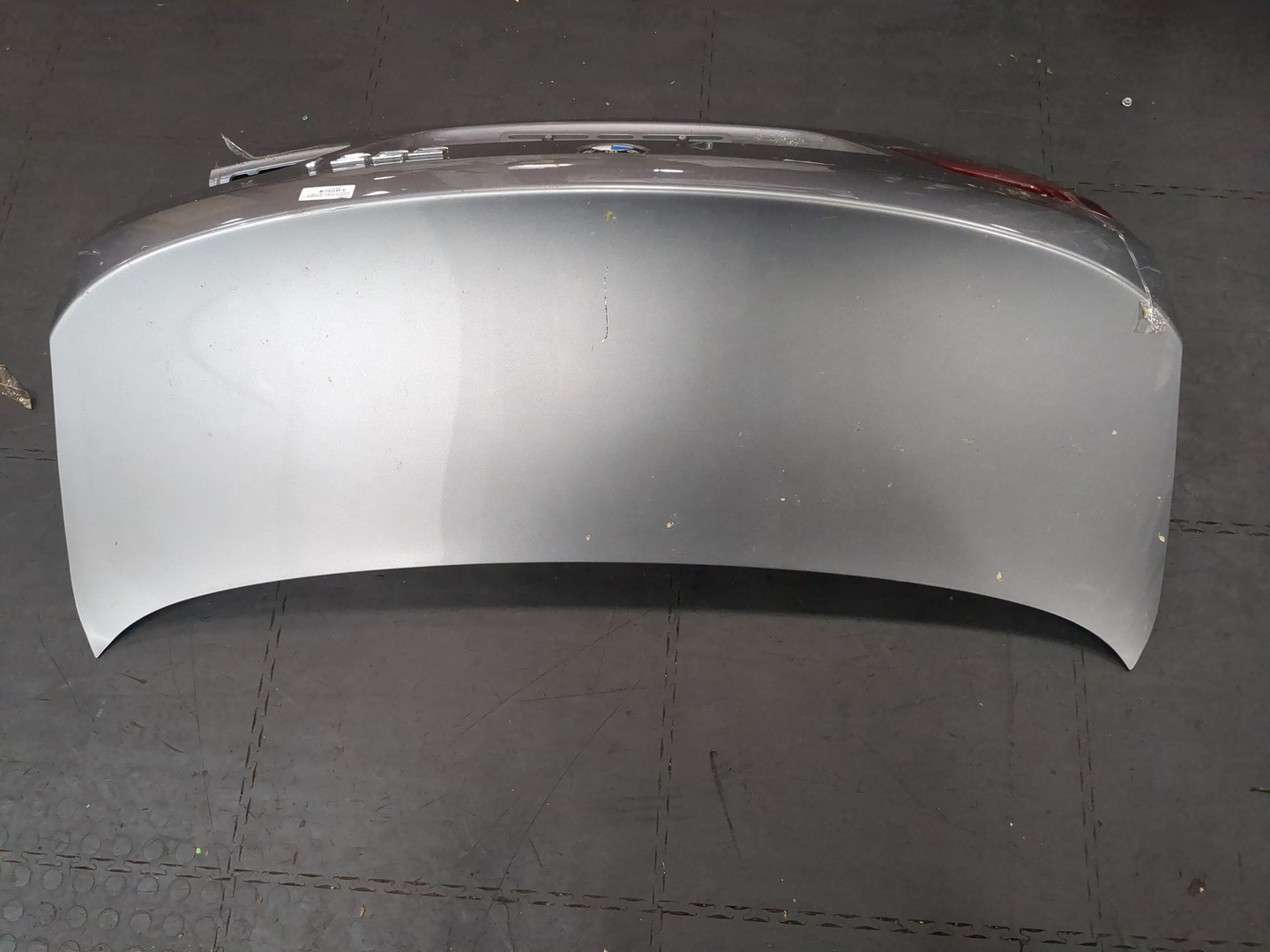 Дверь багажника