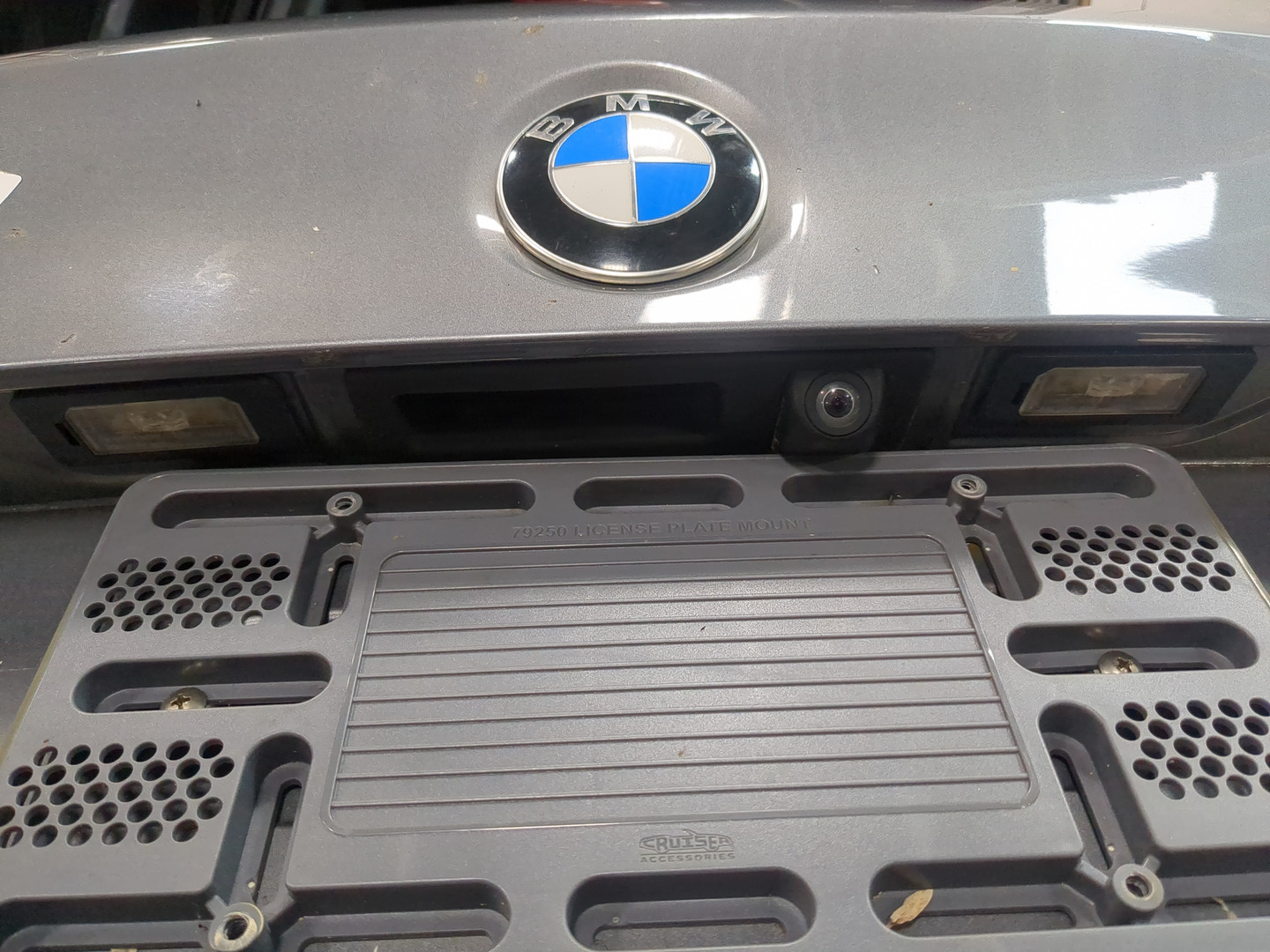 Дверь багажника