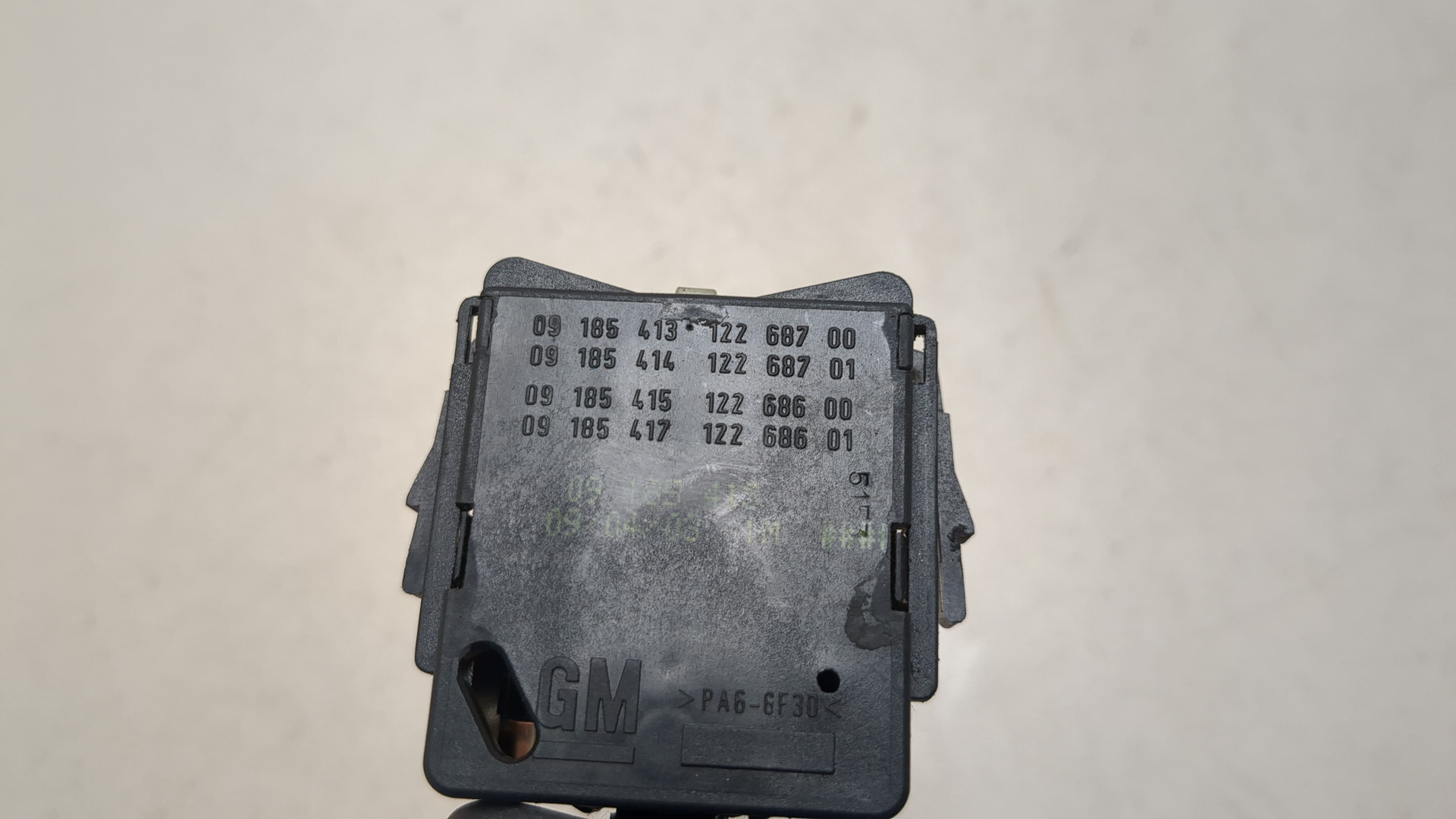 Переключатель поворотов подрулевой