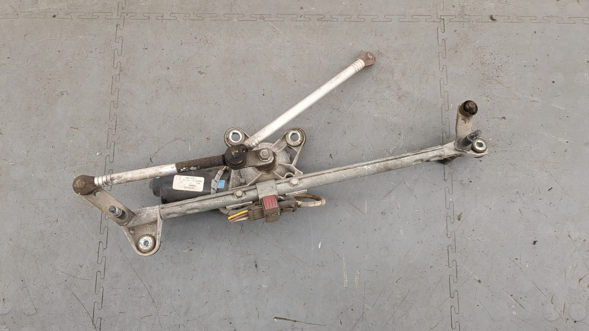 Трапеция стеклоочистителей