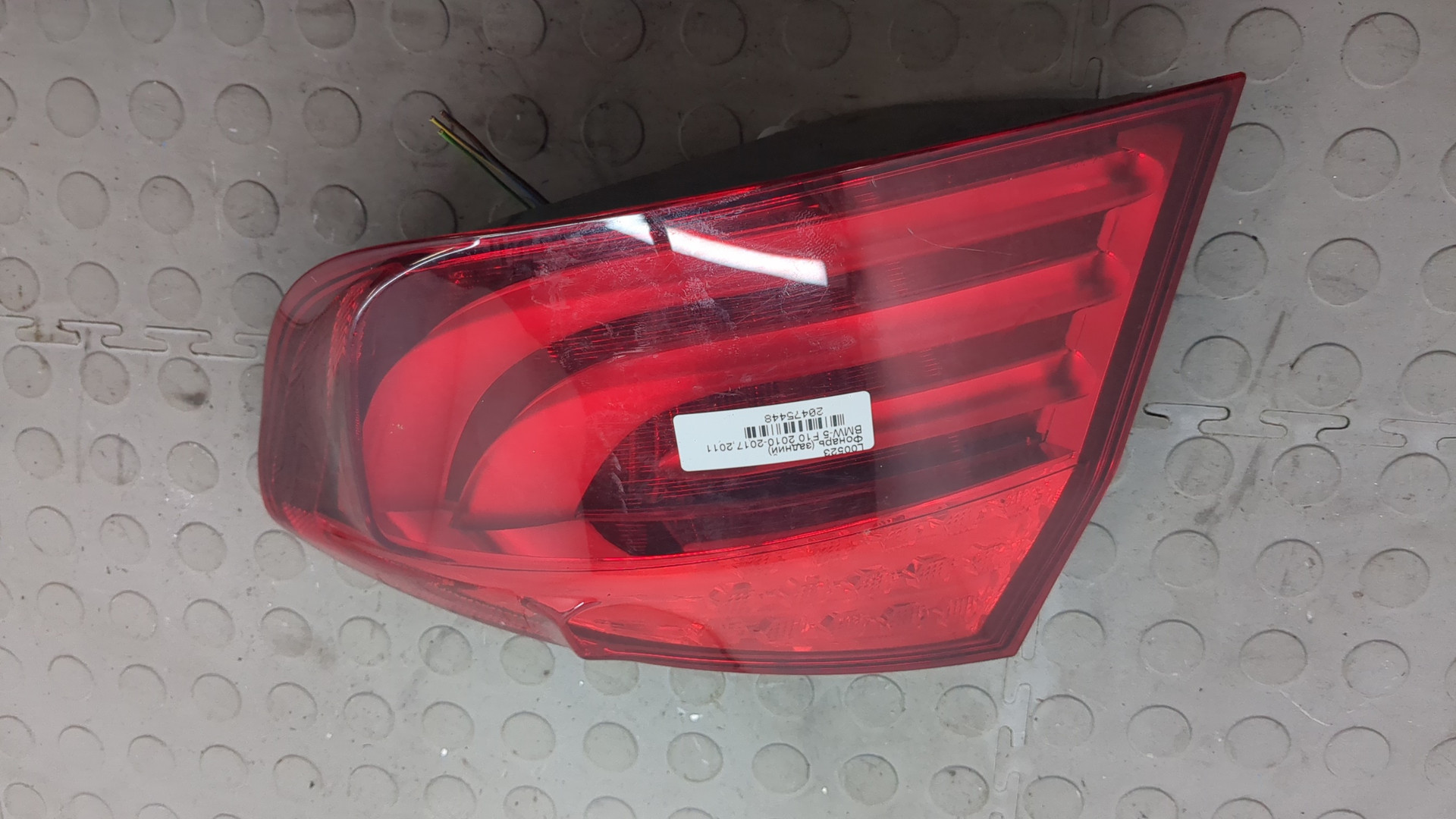 Фонарь задний правый