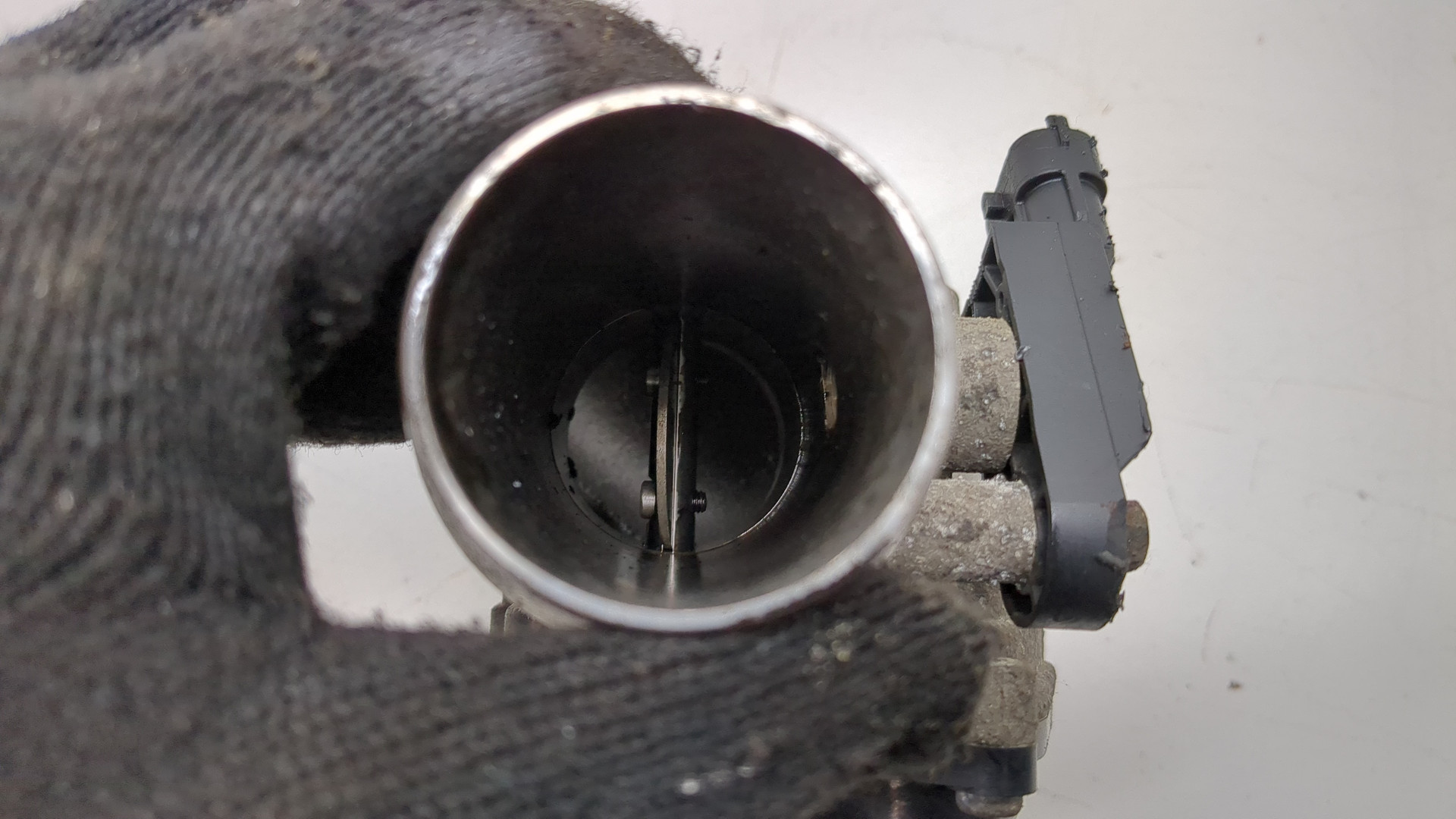 Заслонка дроссельная электрическая