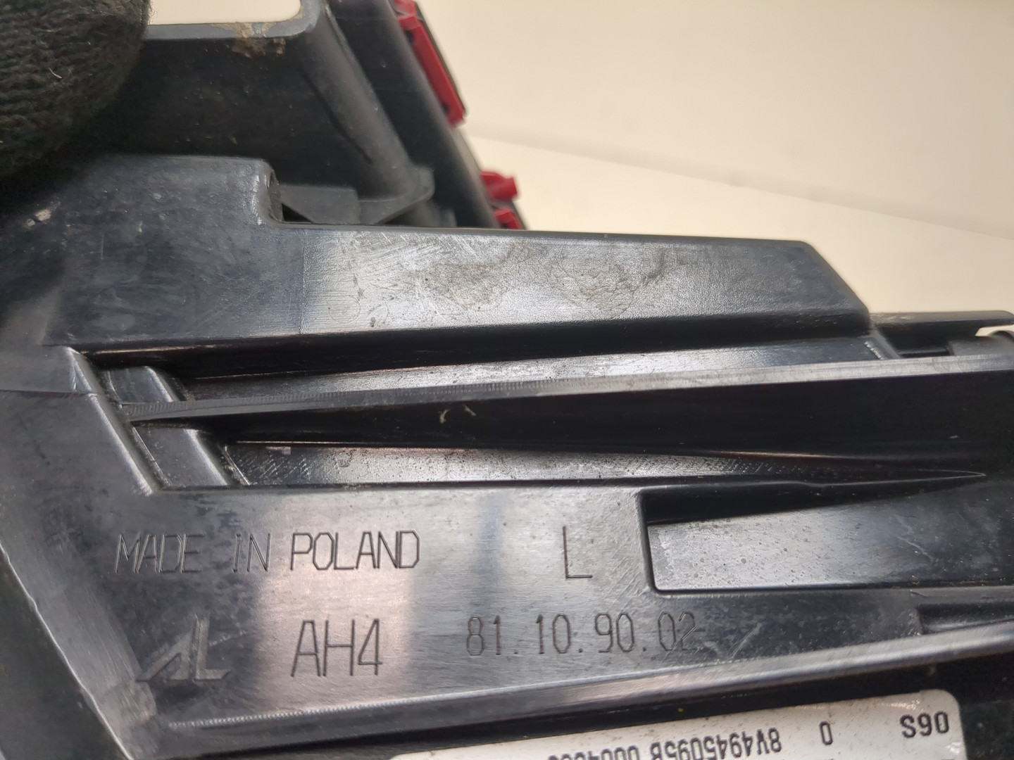 Фонарь задний правый