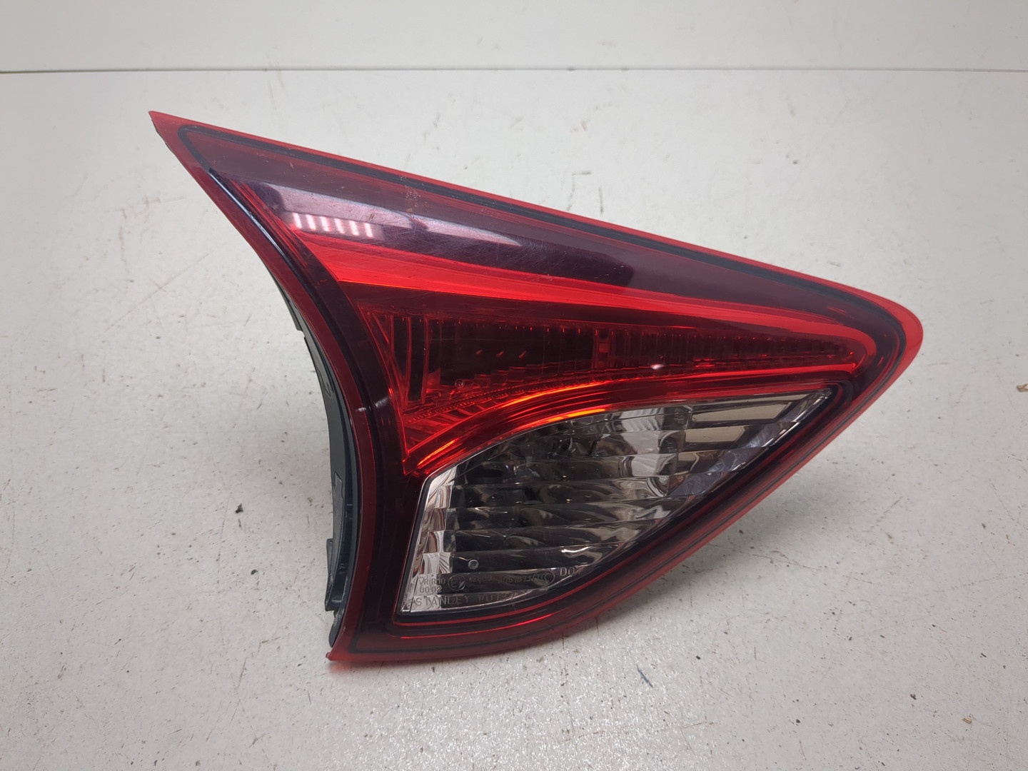 Фонарь задний внутренний правый