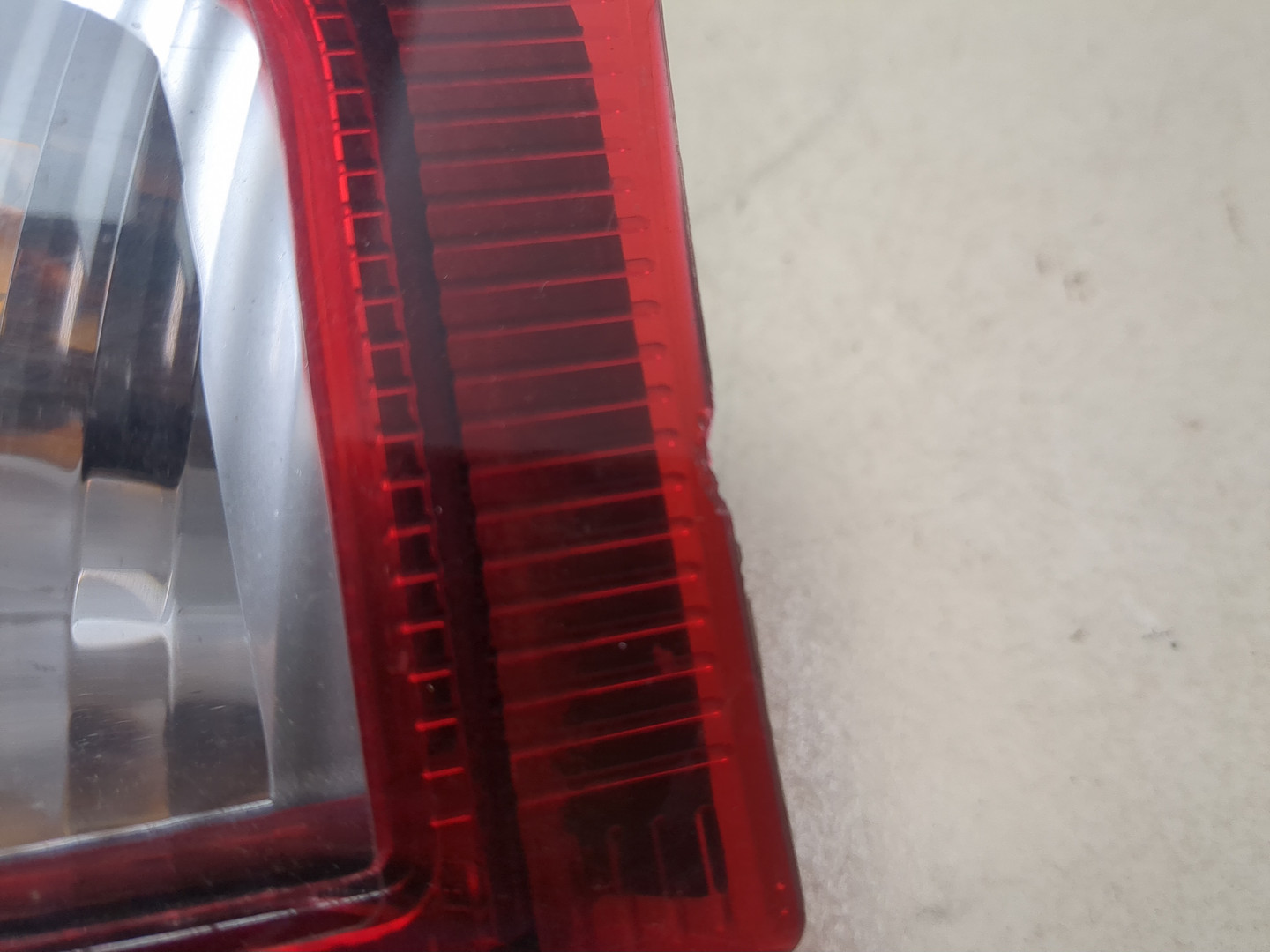 Фонарь задний левый