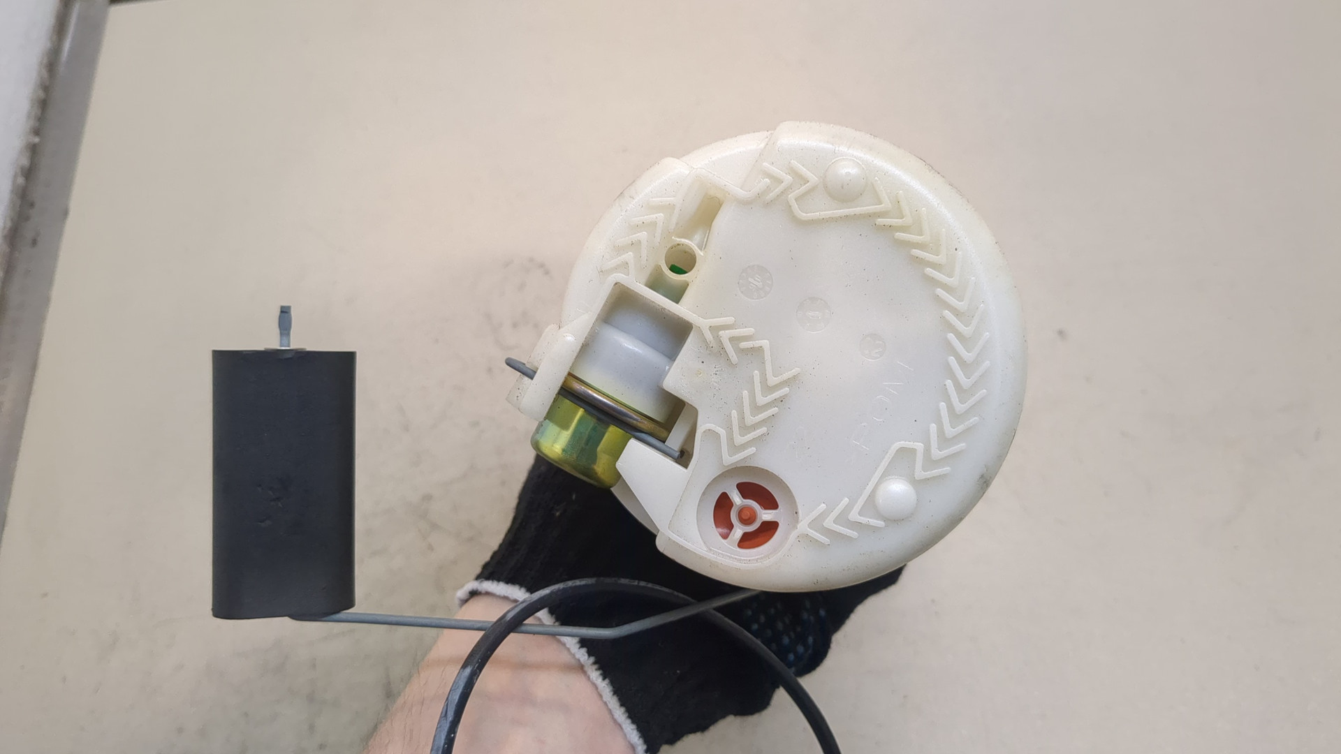 Насос топливный электрический