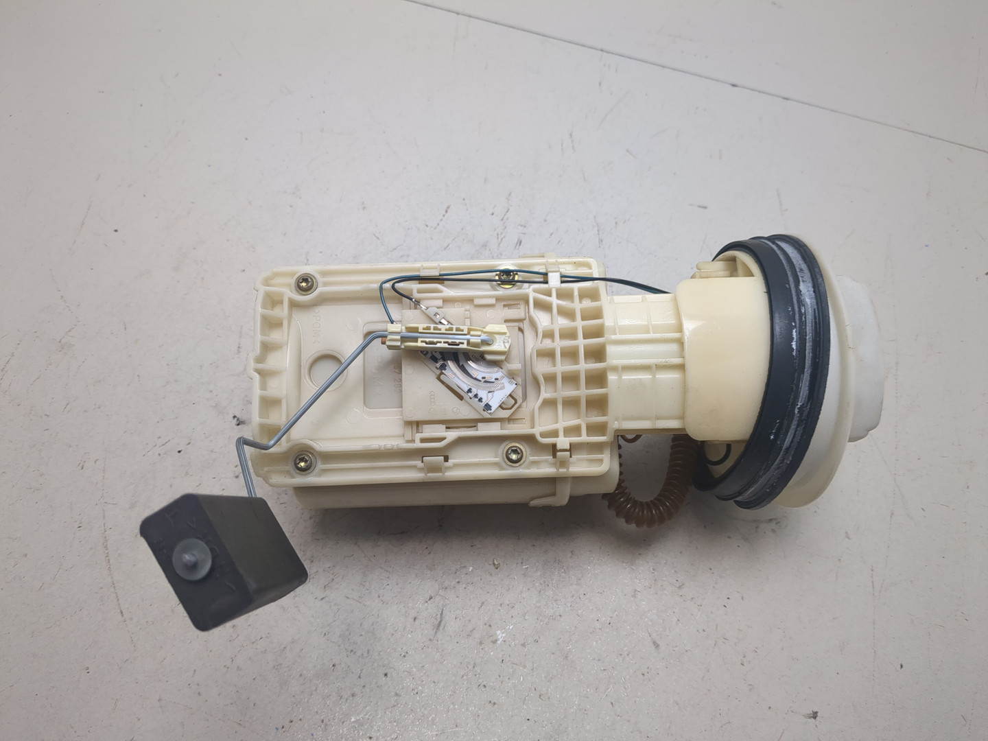 Насос топливный электрический