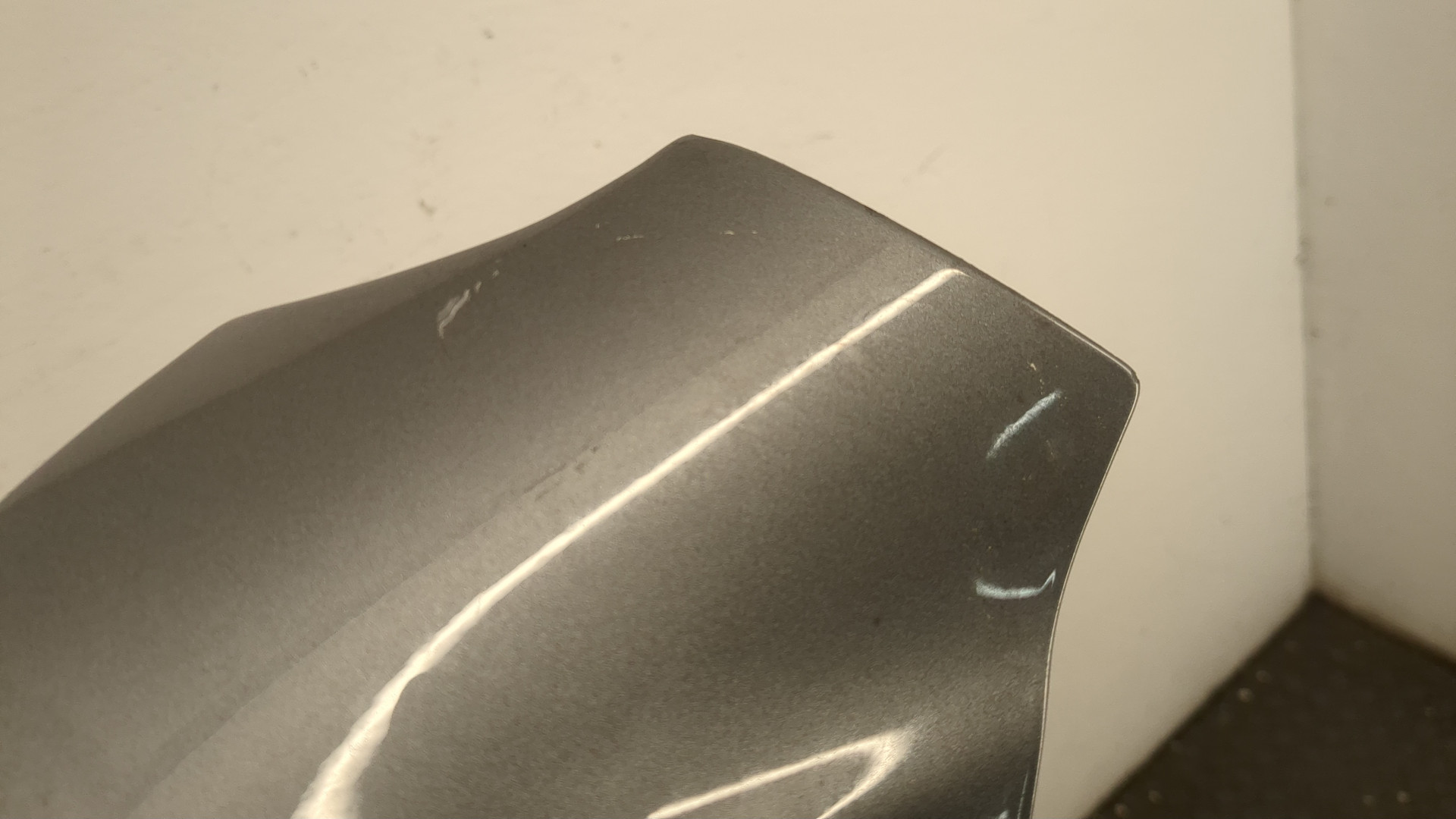 Крыло переднее левое