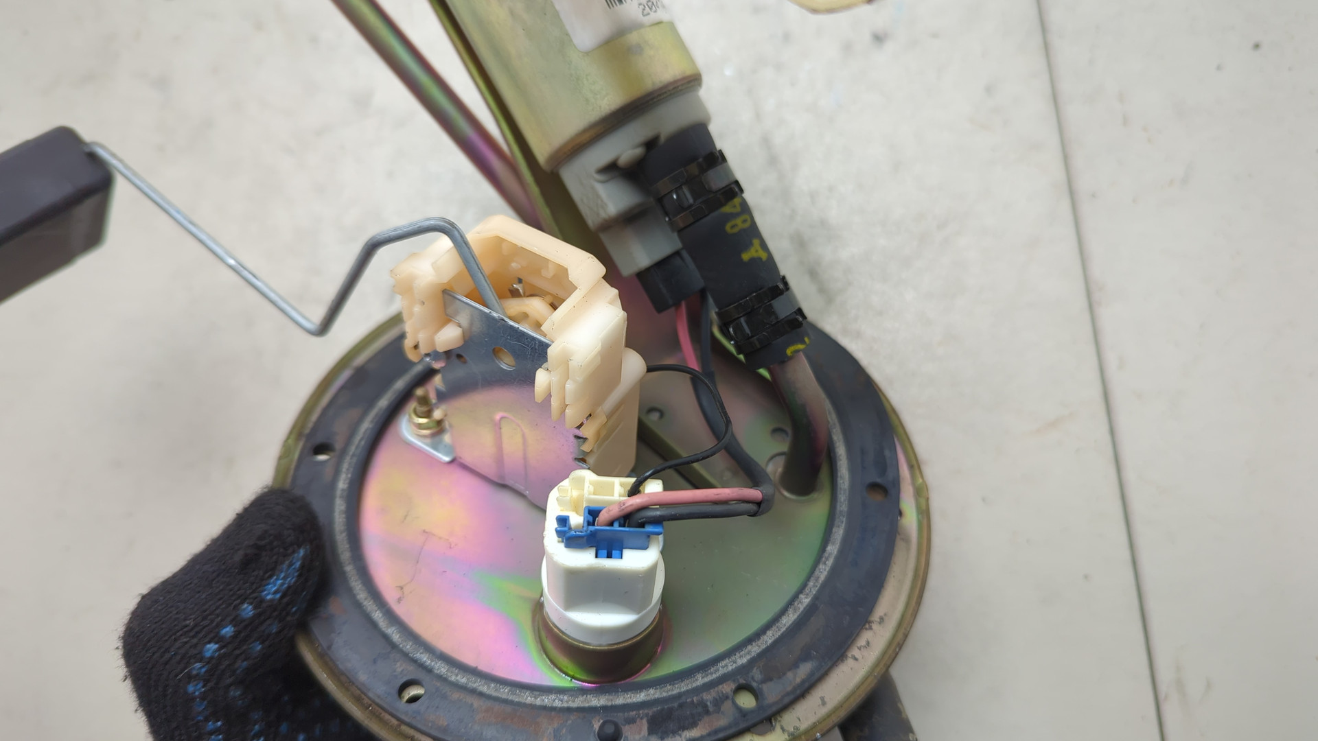 Насос топливный электрический