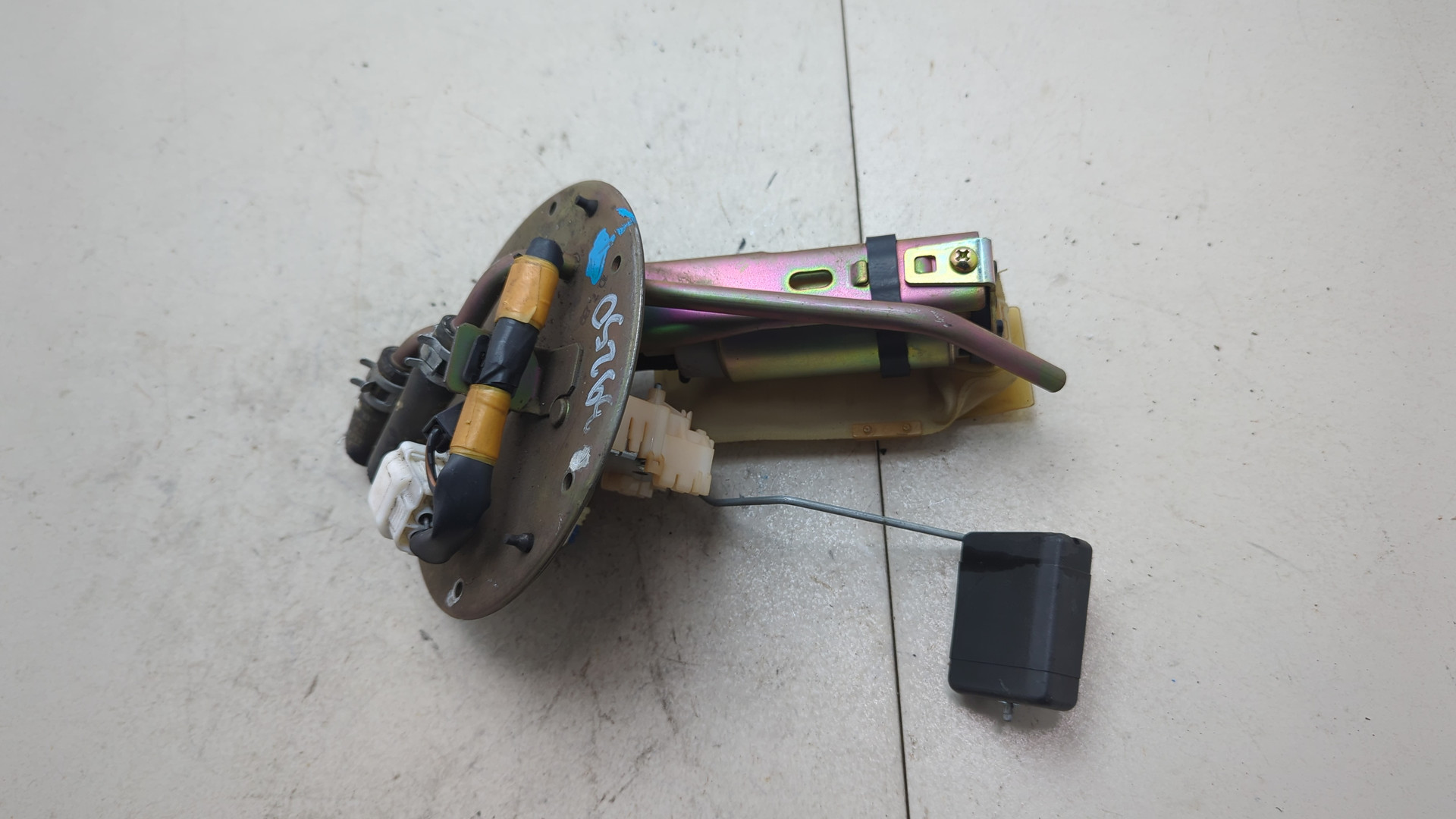 Насос топливный электрический