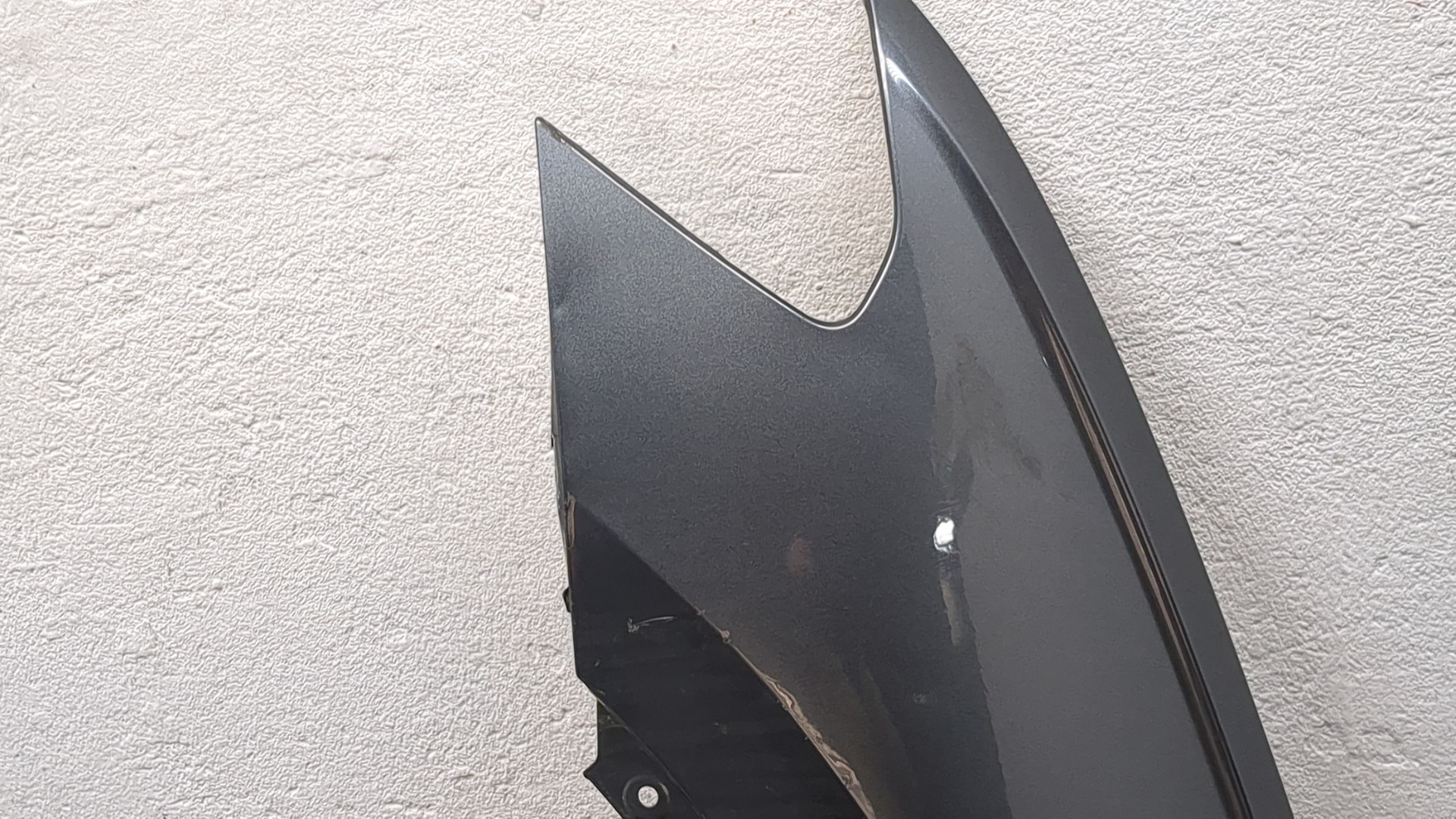 Крыло переднее левое