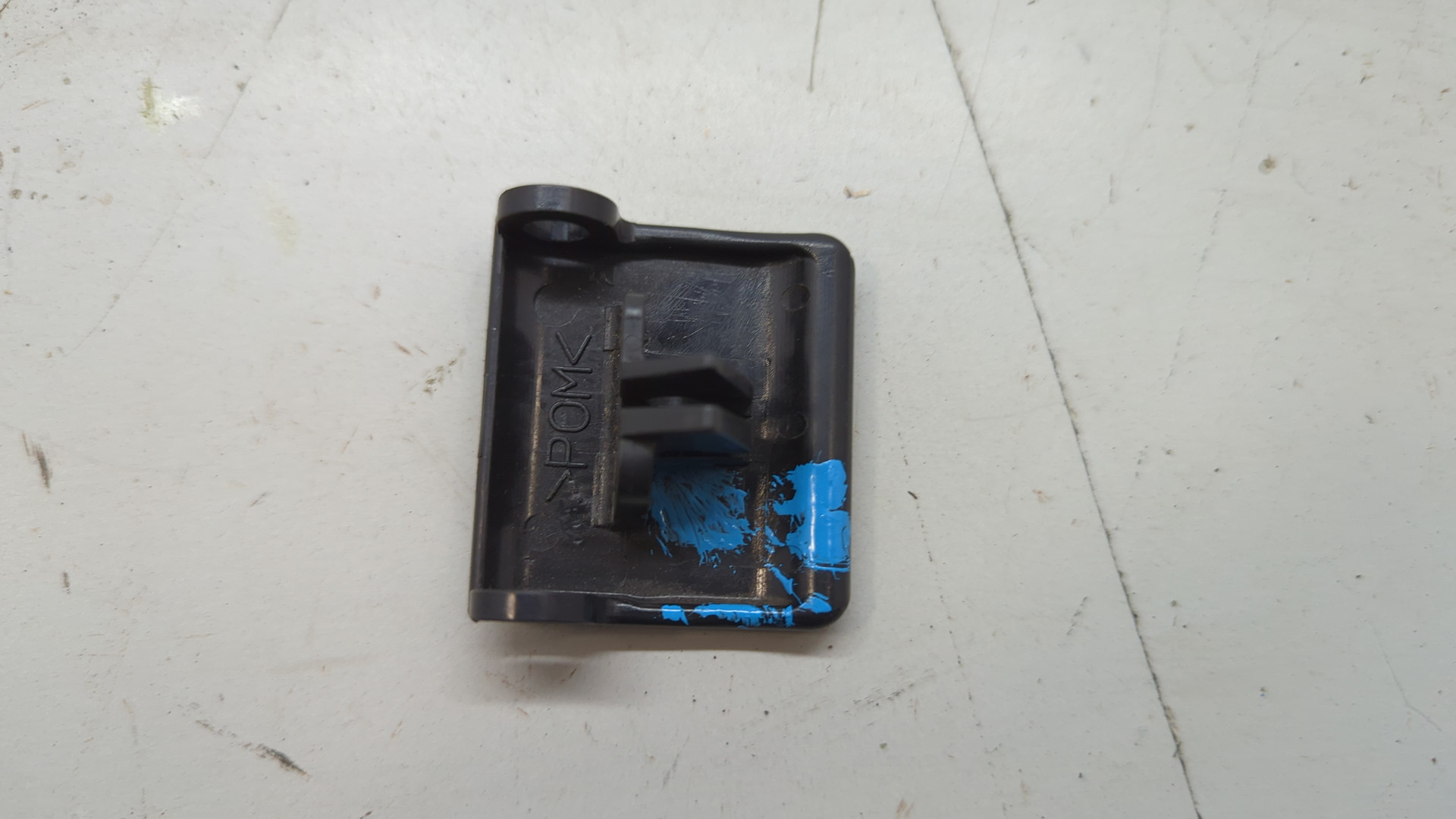 Ручка открывания капота