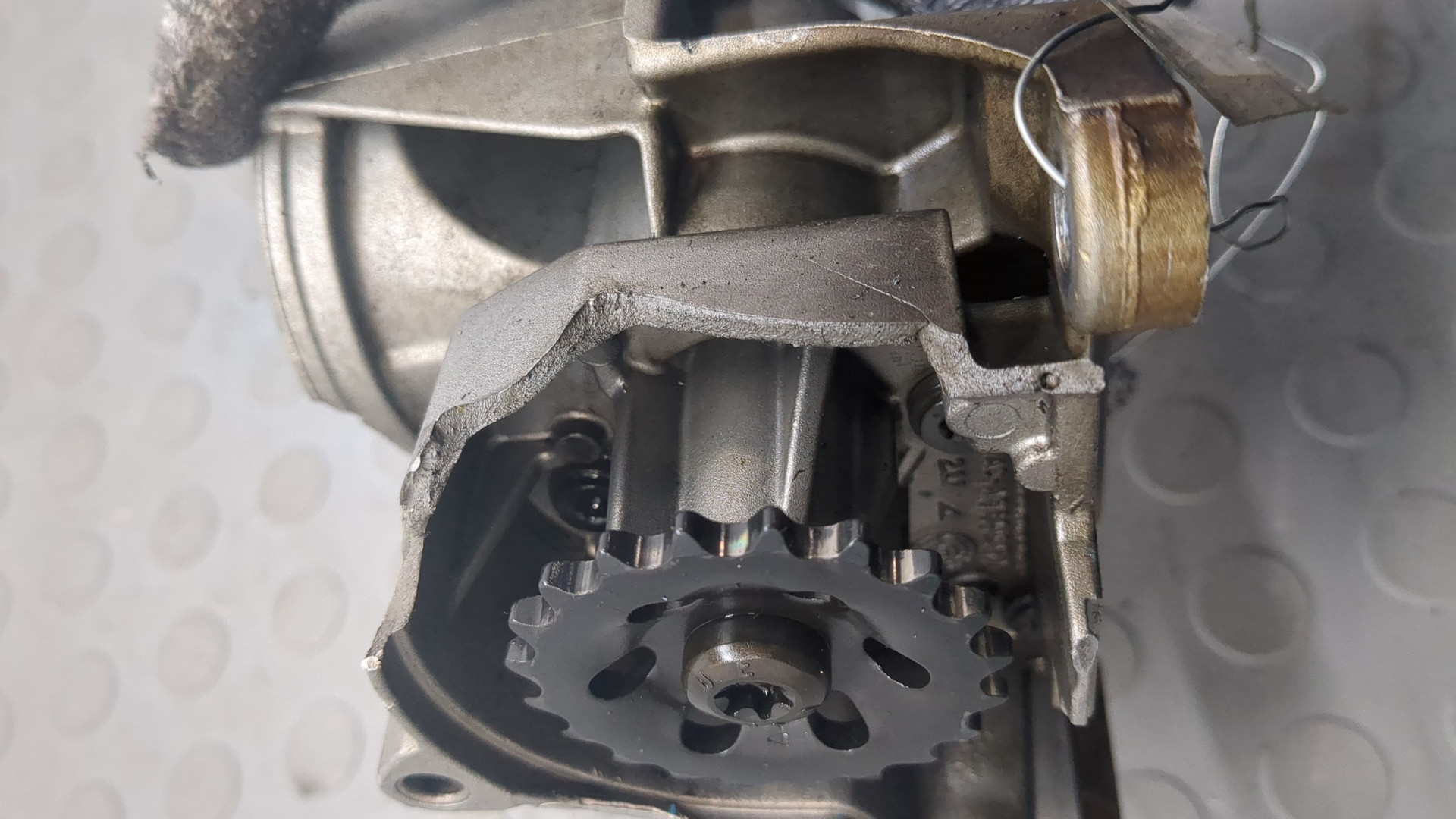 Насос масляный