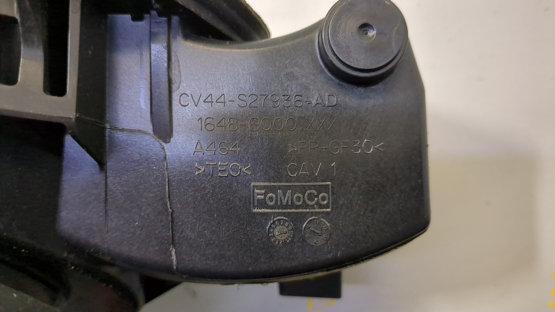 Лючок бензобака