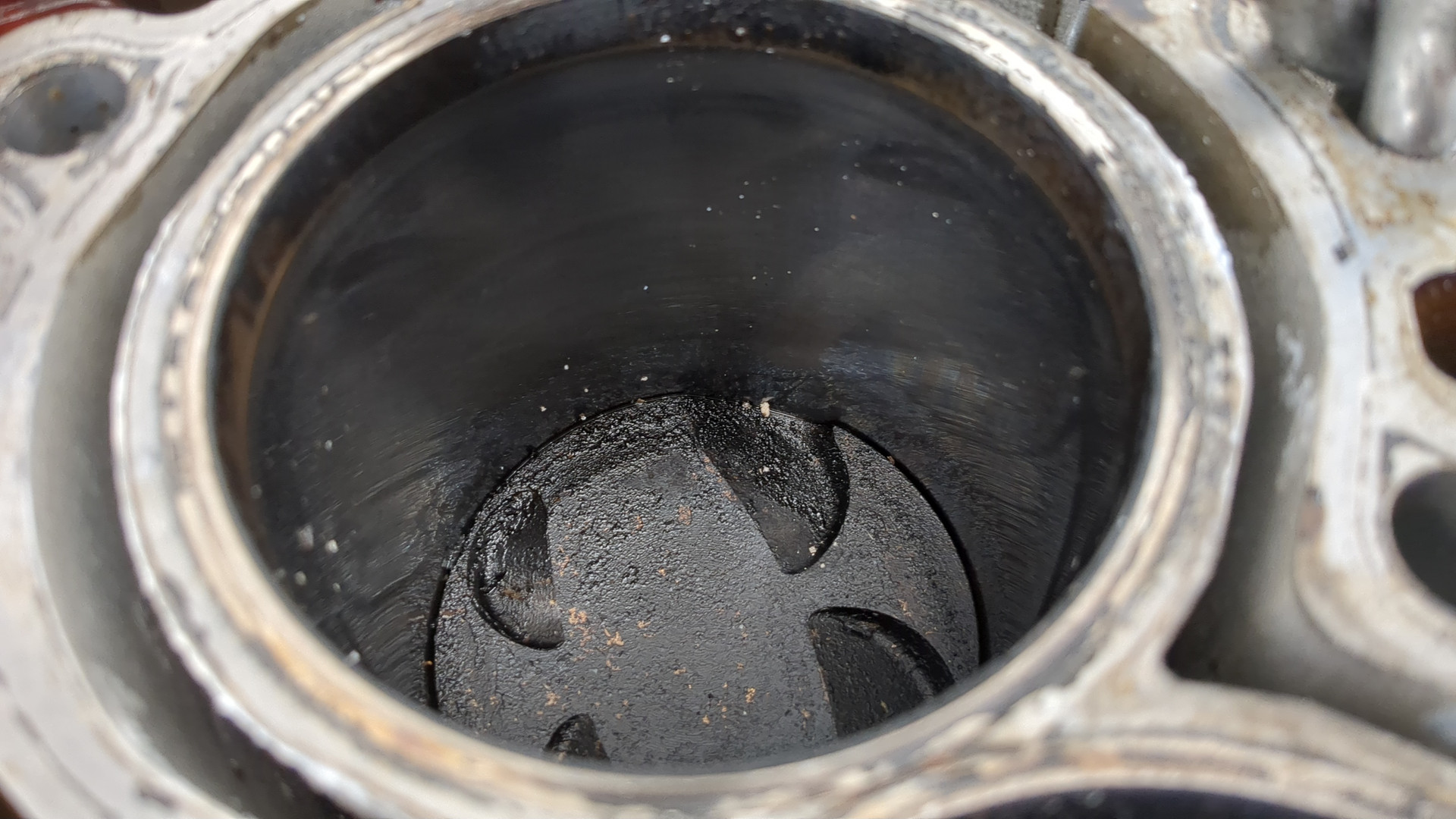 Блок двигателя