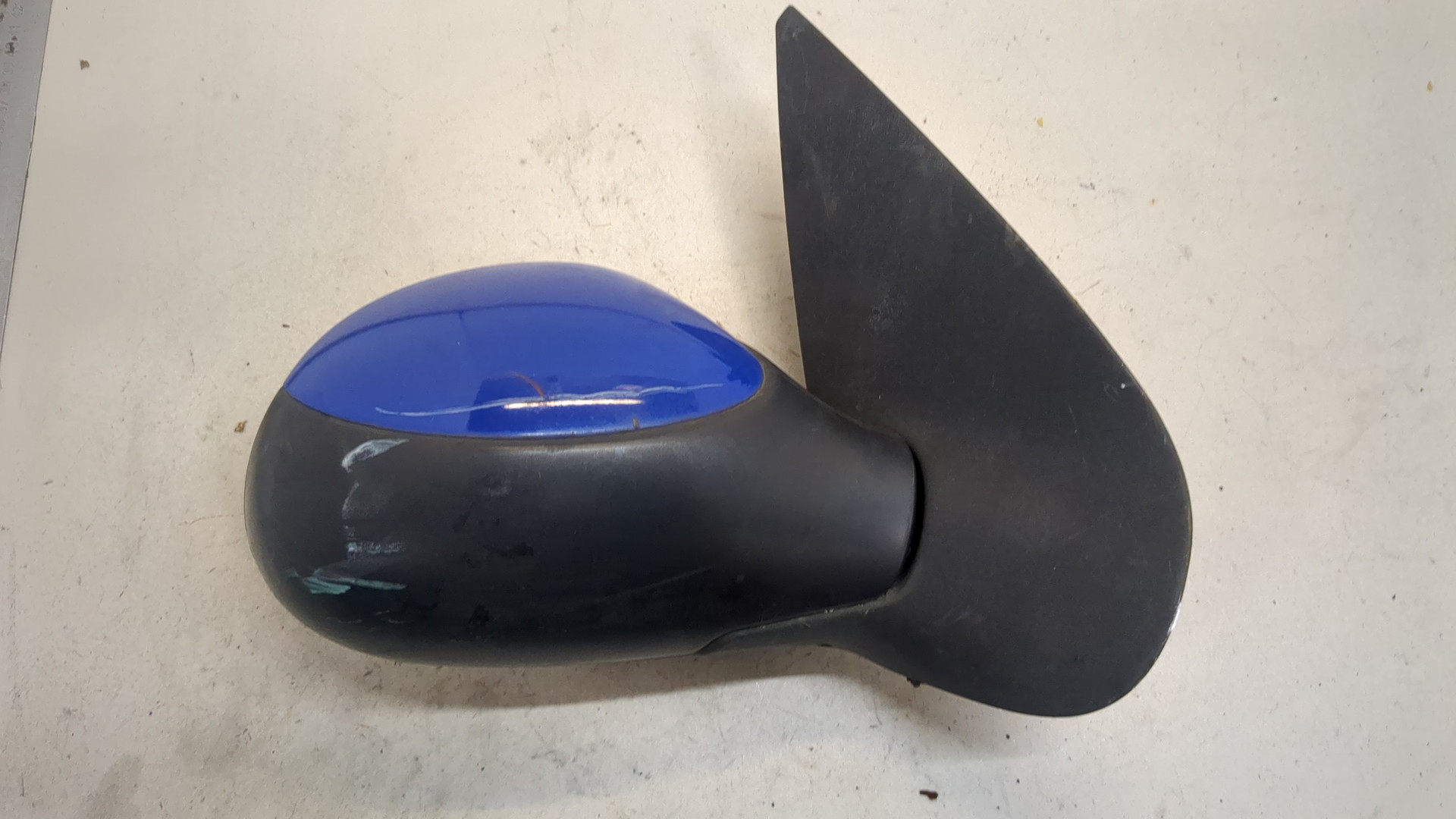 Зеркало правое электрическое