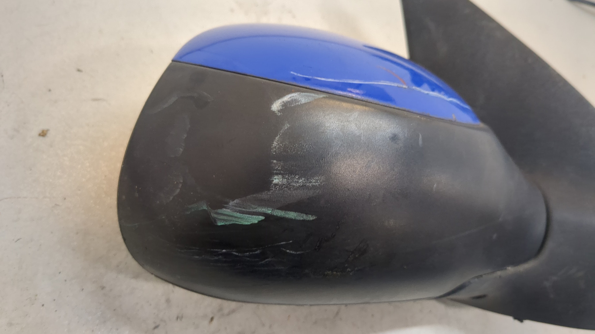 Зеркало правое электрическое