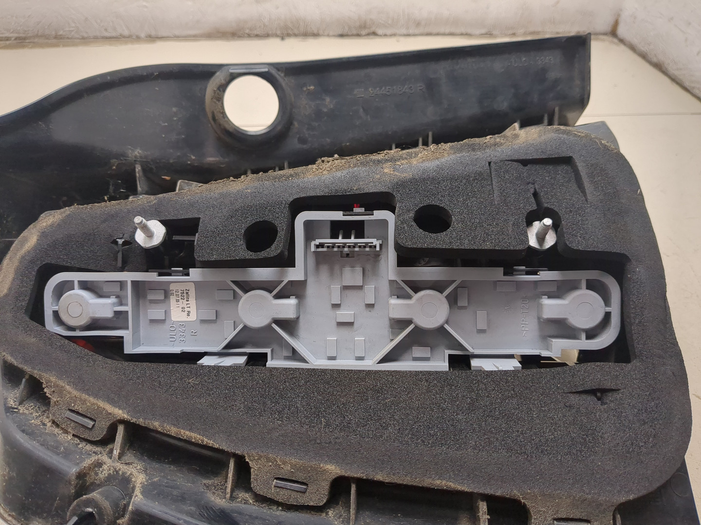 Фонарь задний правый