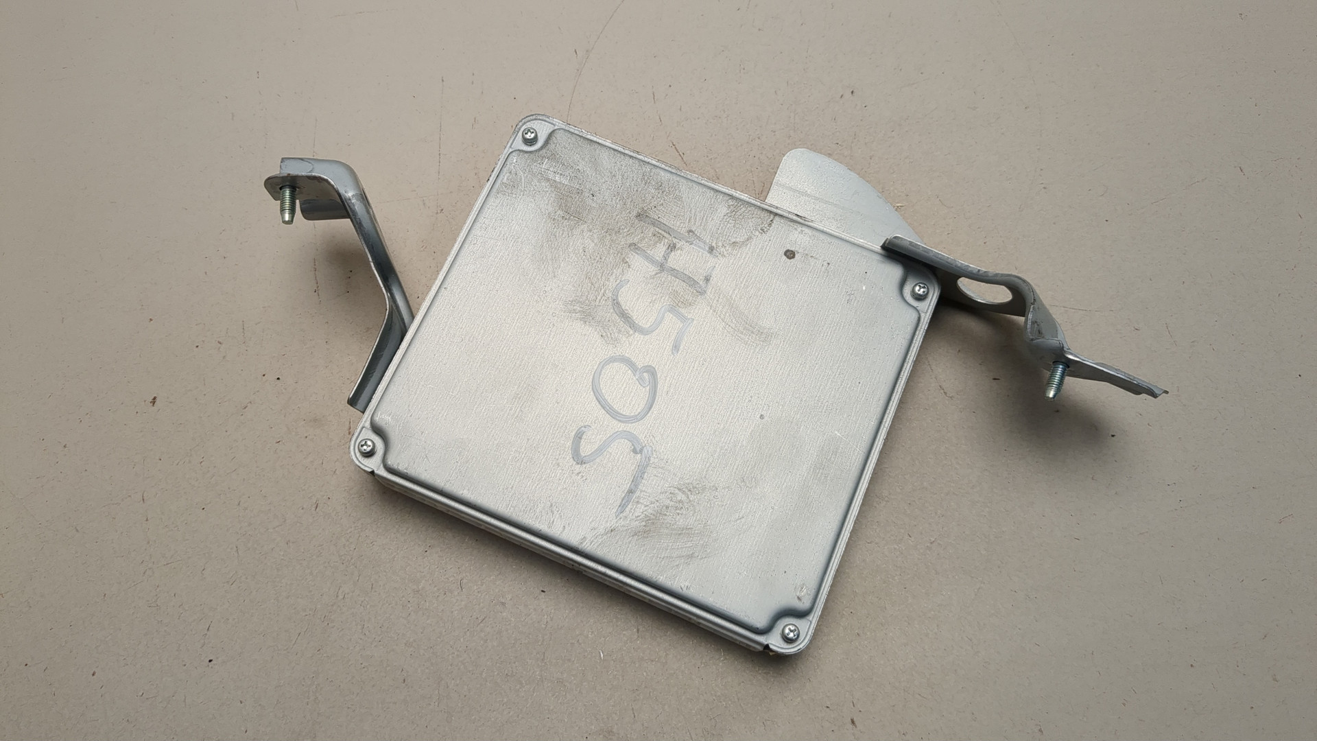 Блок управления двигателем