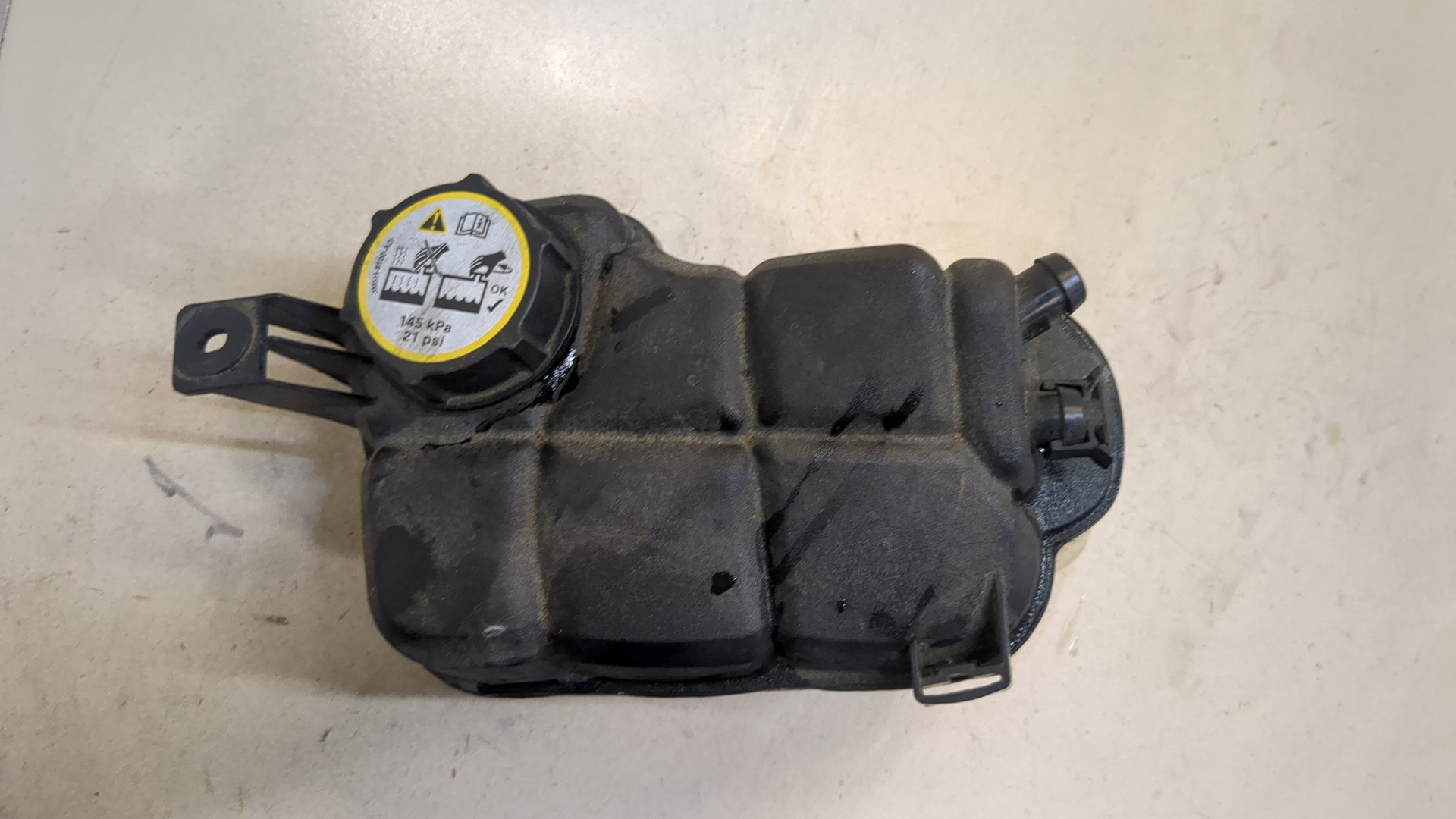 Бачок расширительный