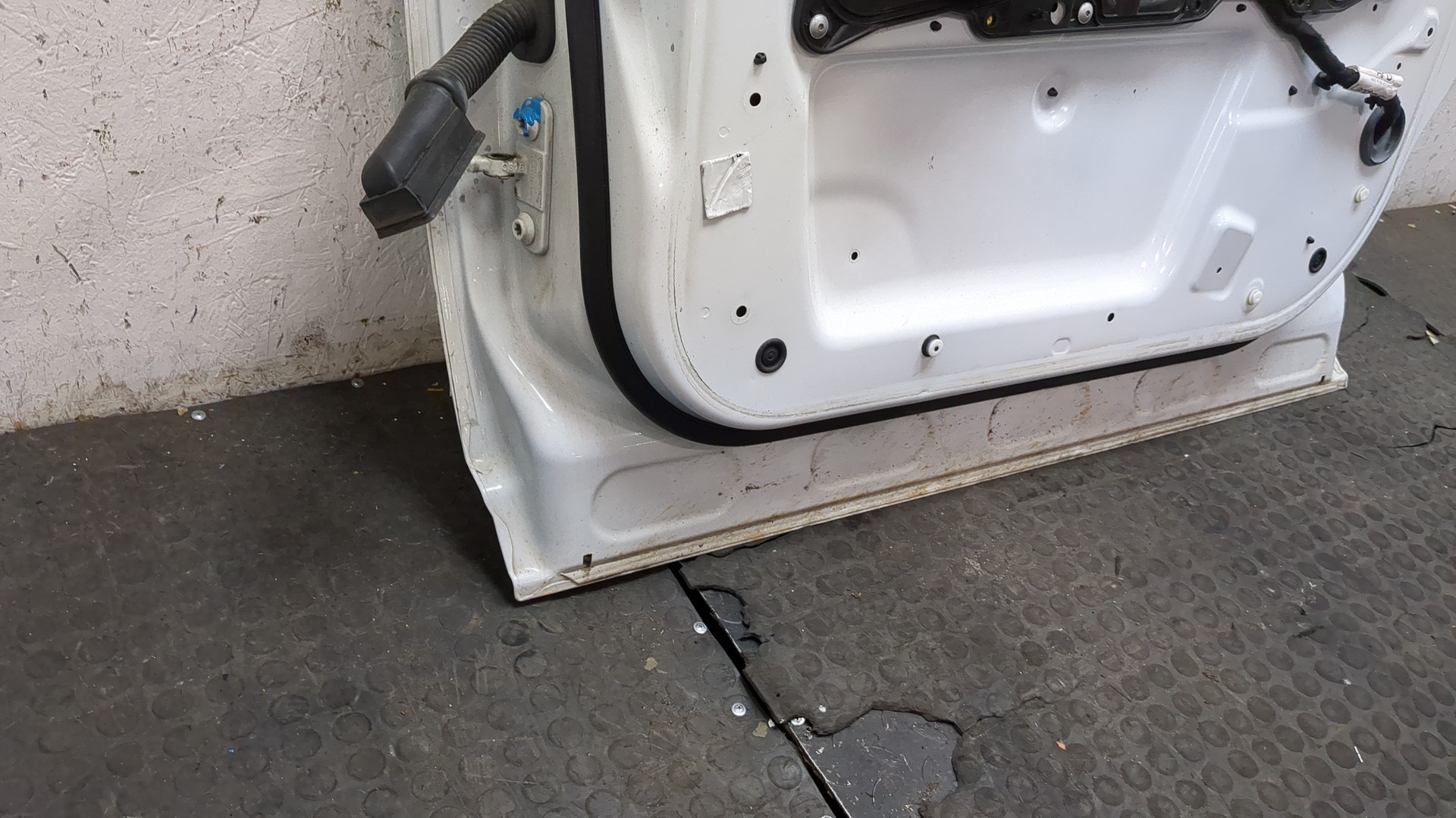 Дверь передняя правая