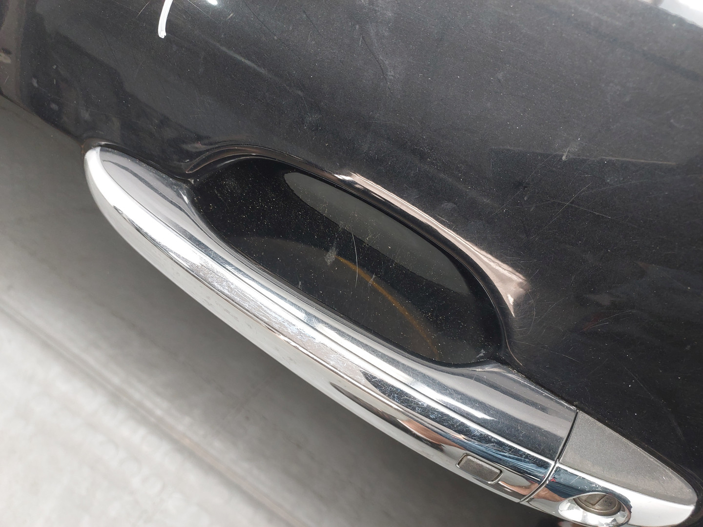 Дверь передняя левая