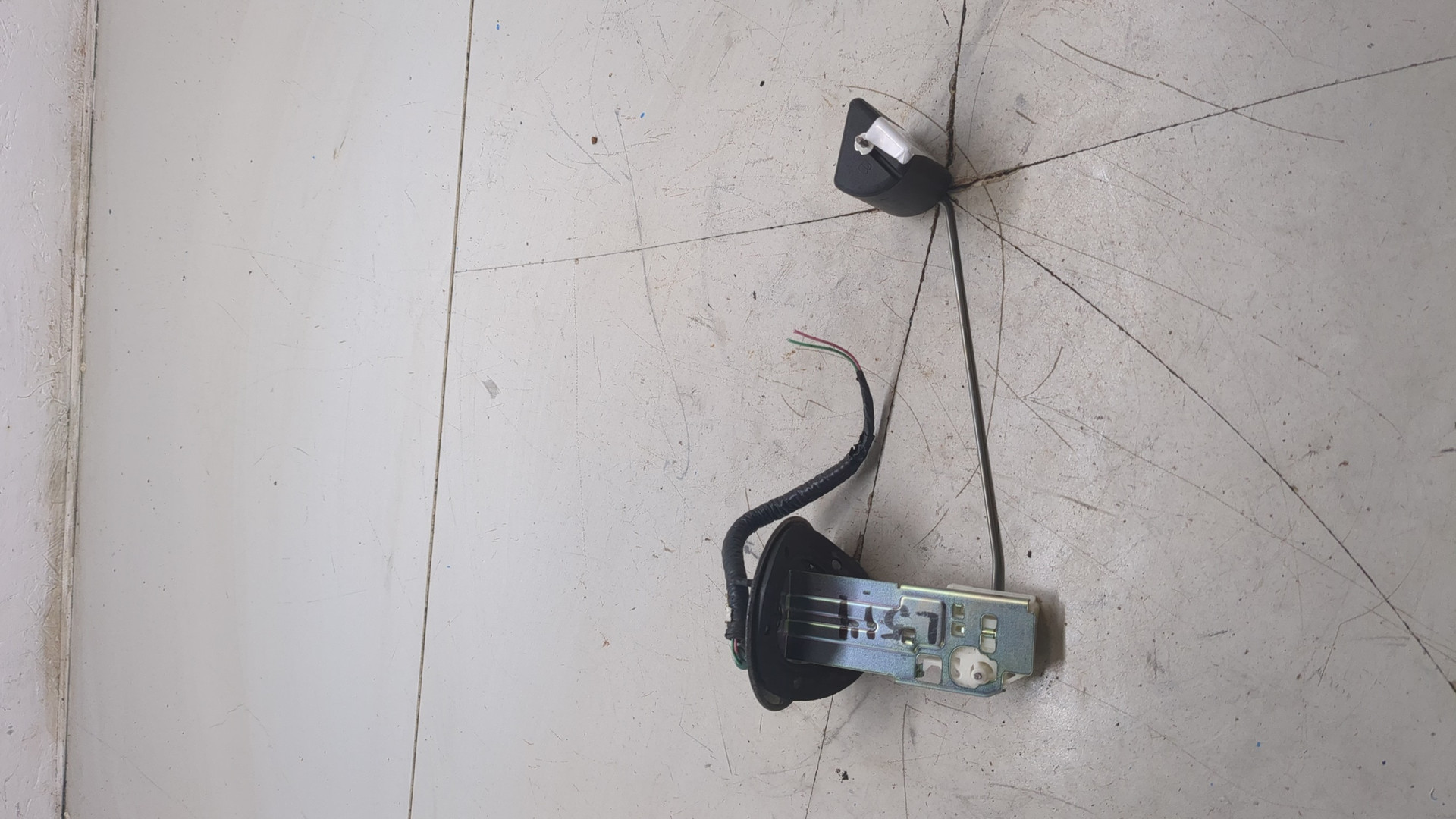 Датчик уровня топлива